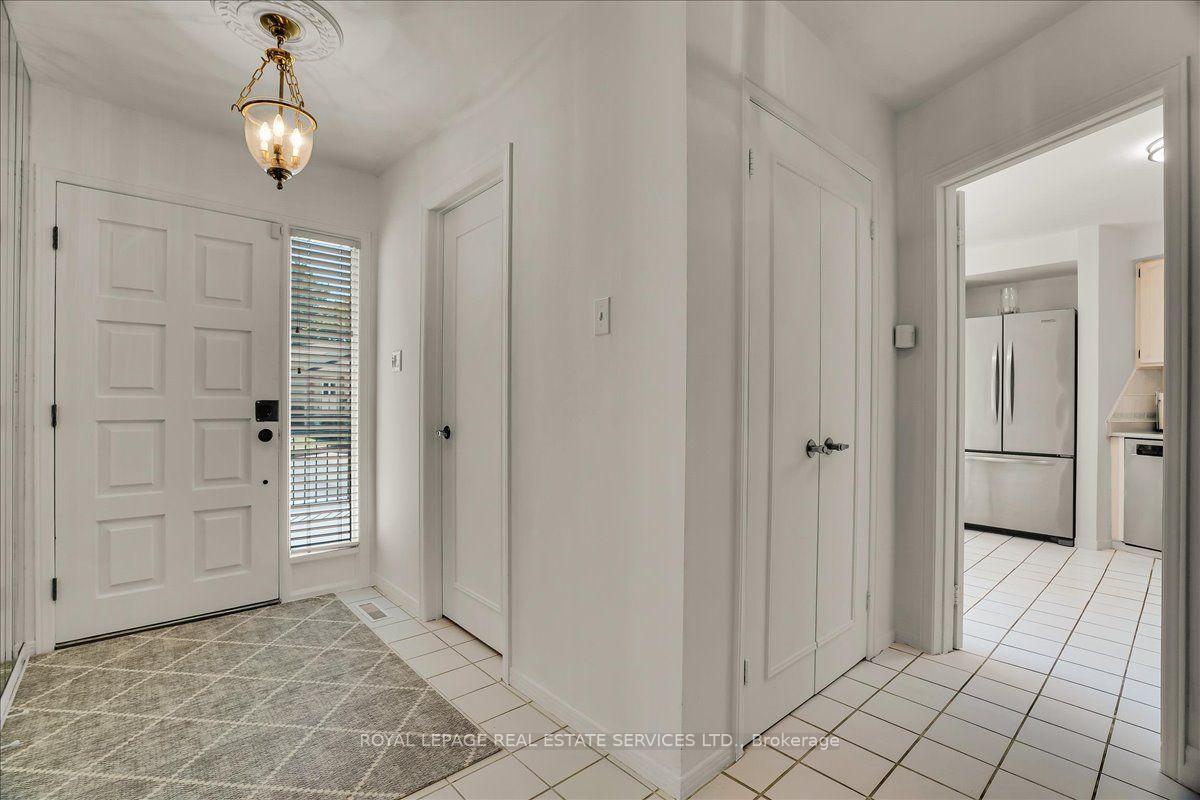 Photo 5 of Unit 12, 12 Quail Valley Drive, Markham, German Mills — HOMEH