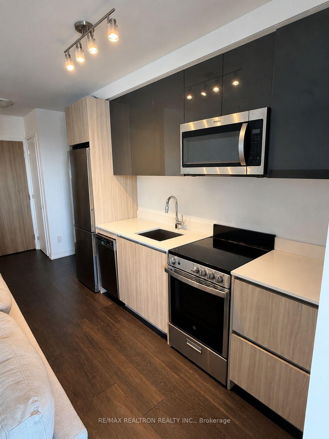 Photo 7 of Unit 430, 3100 Keele Street, North York, Downsview-Roding-CFB — HOMEH
