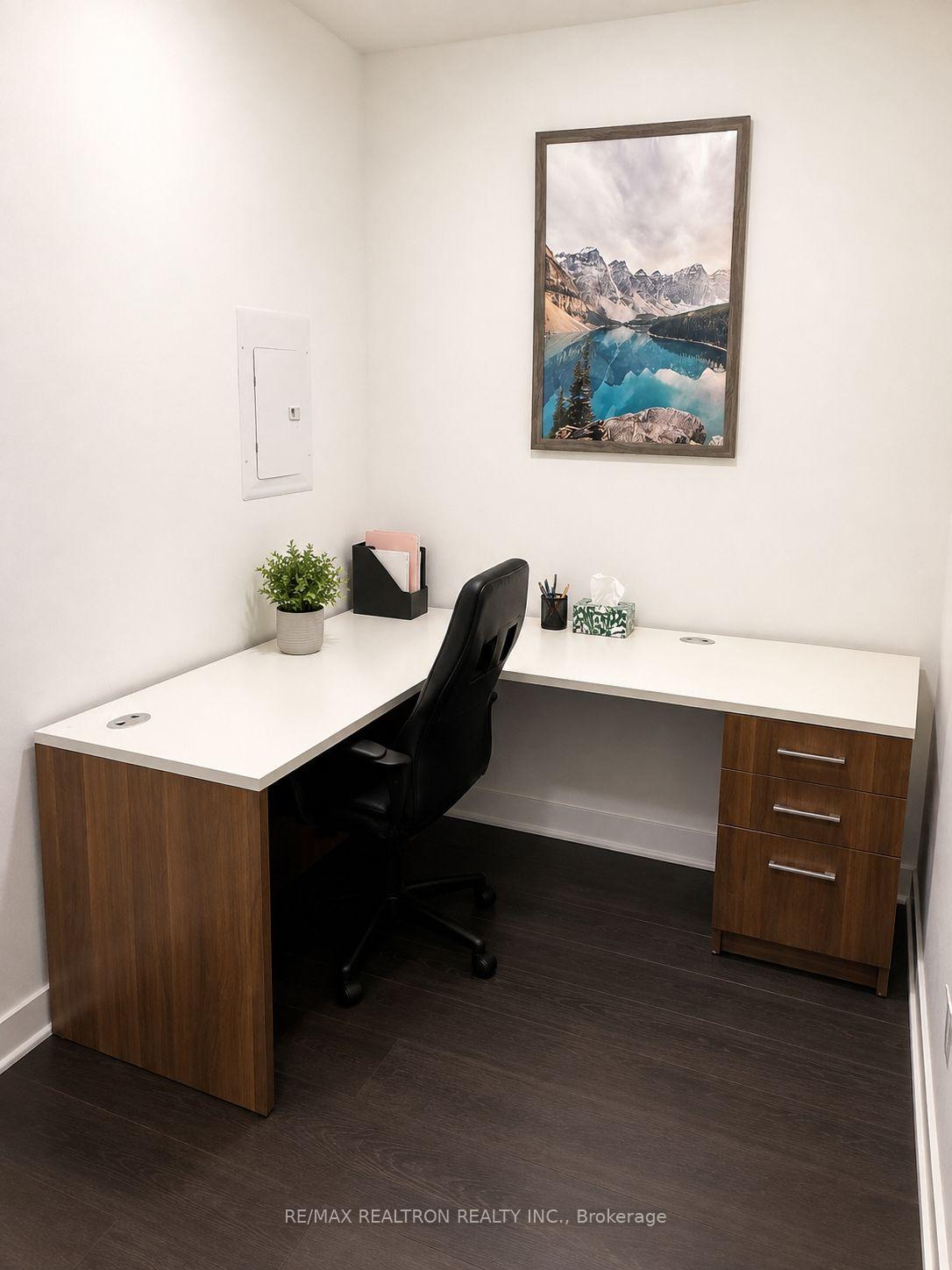 Photo 8 of Unit 430, 3100 Keele Street, North York, Downsview-Roding-CFB — HOMEH