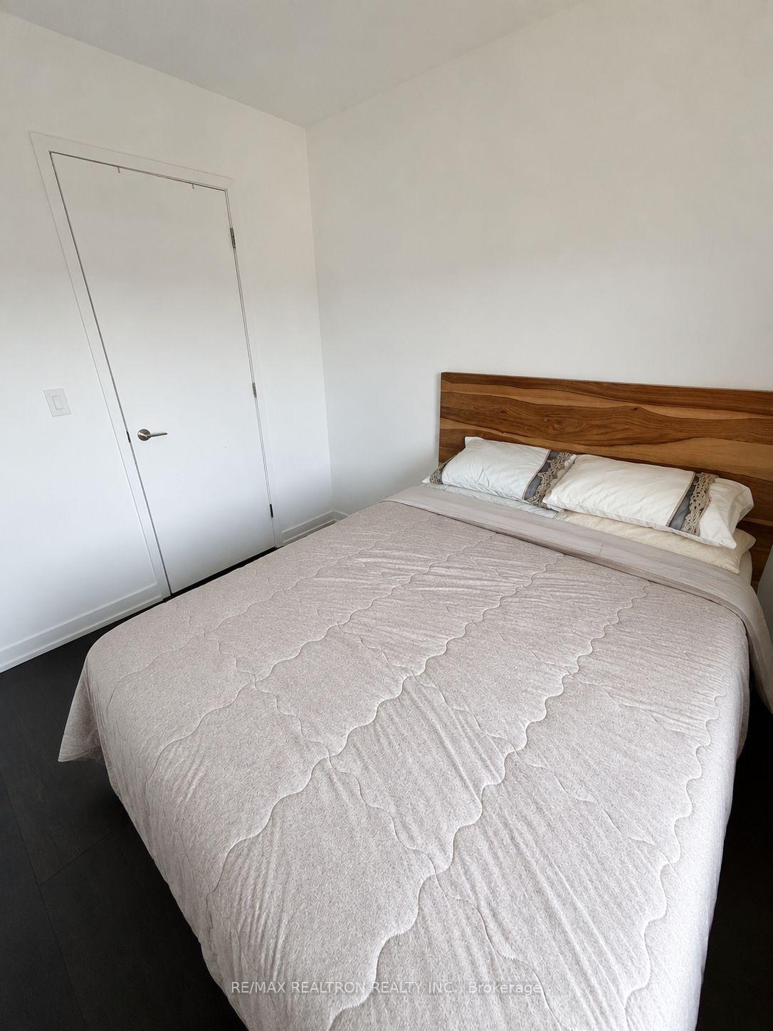 Photo 9 of Unit 430, 3100 Keele Street, North York, Downsview-Roding-CFB — HOMEH