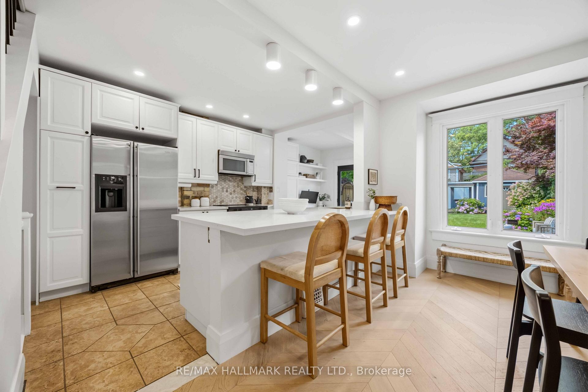 Photo 14 of 192 Wineva Avenue, Toronto, The Beaches — HOMEH