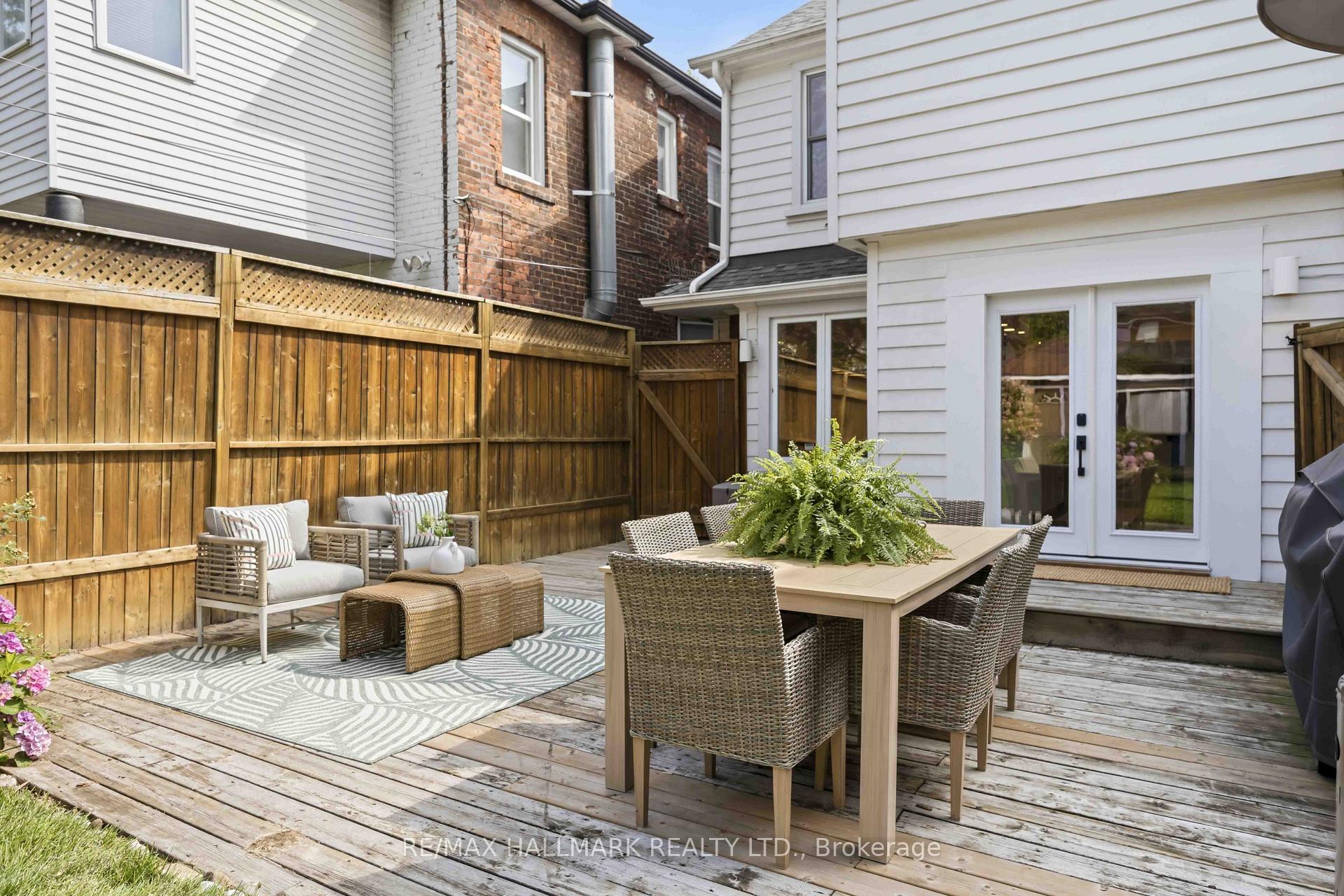 Photo 34 of 192 Wineva Avenue, Toronto, The Beaches — HOMEH
