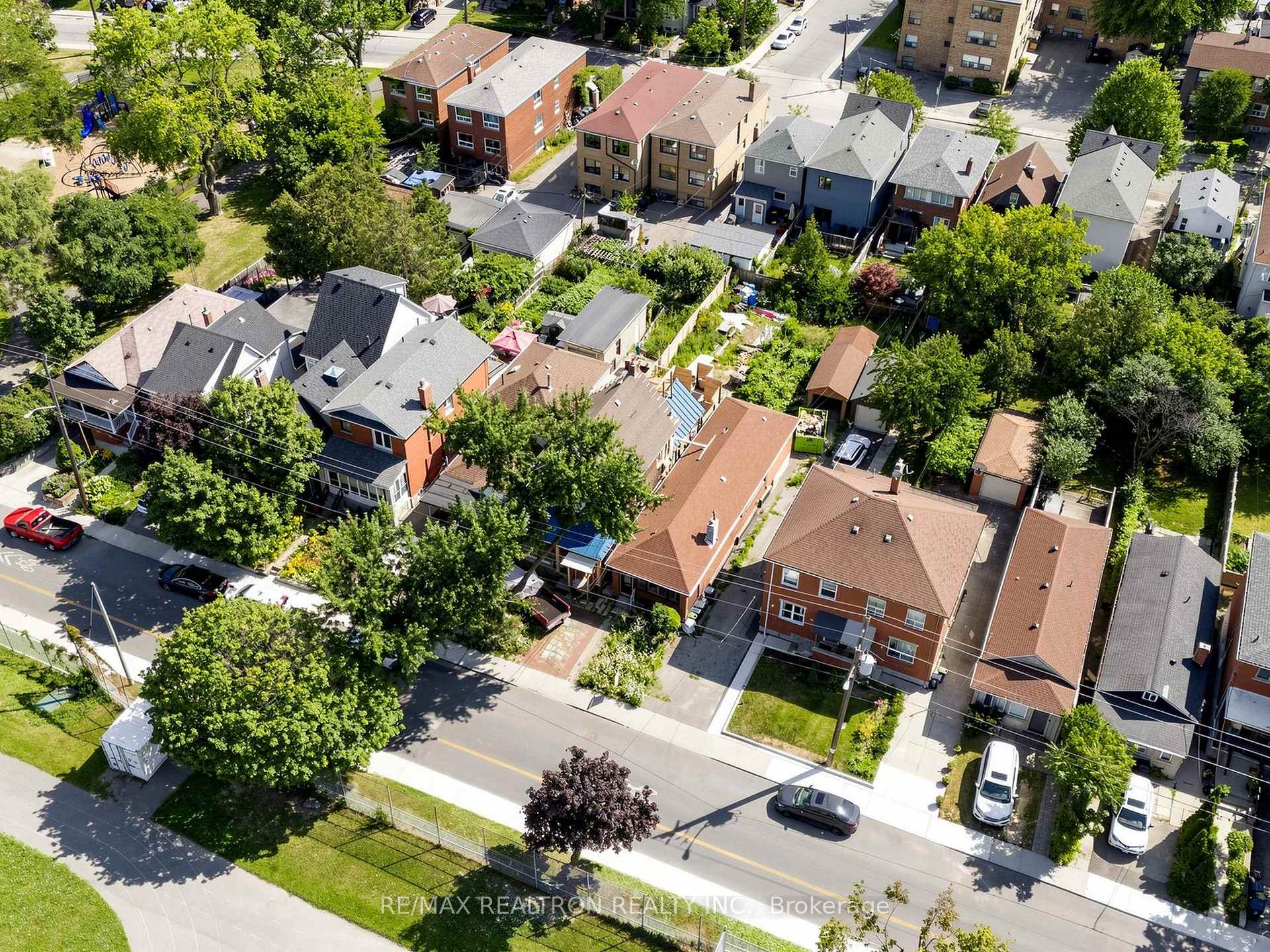 Photo 4 of 529 Winona Drive, Toronto, Oakwood Village — HOMEH