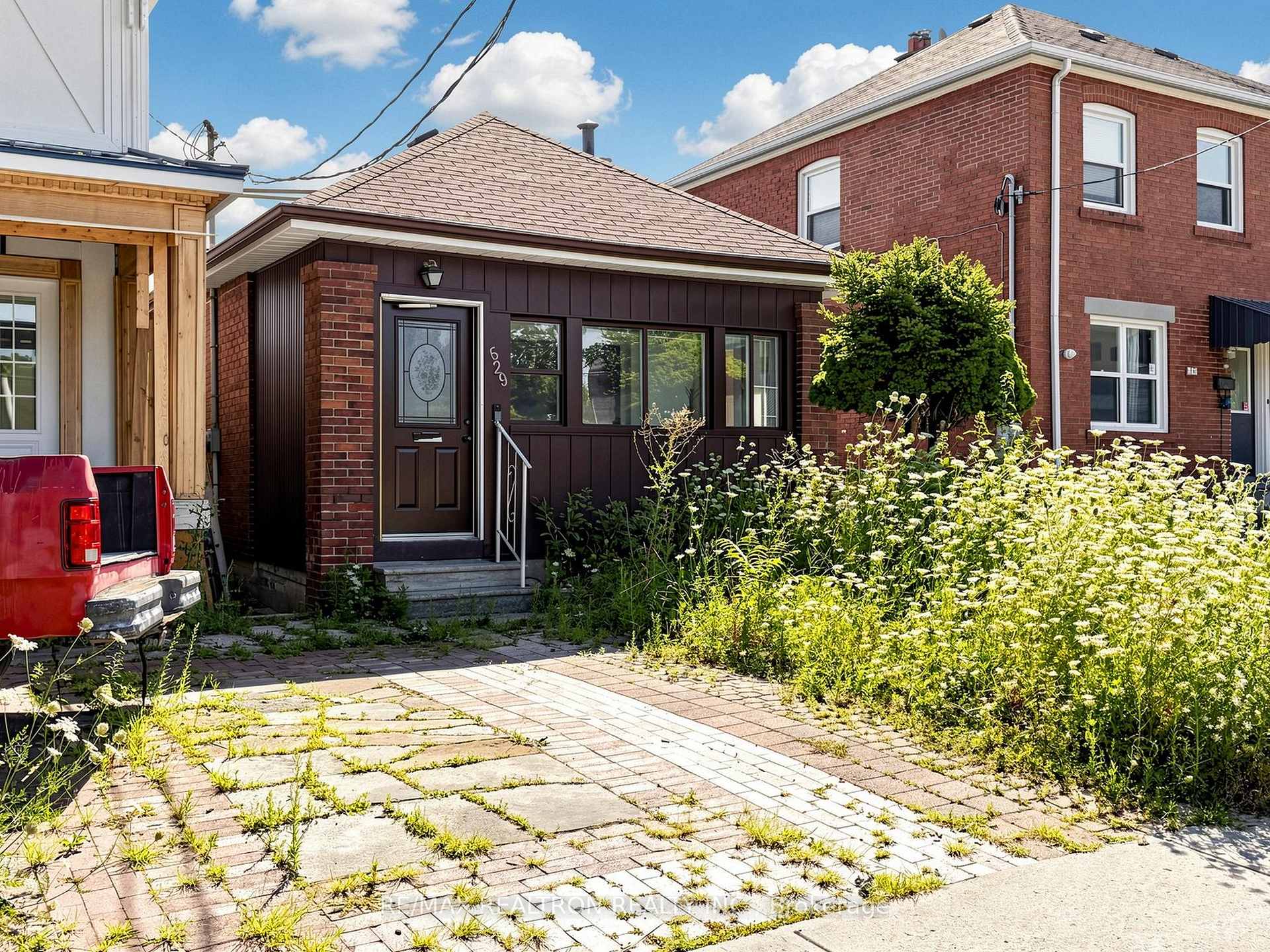Photo 7 of 529 Winona Drive, Toronto, Oakwood Village — HOMEH