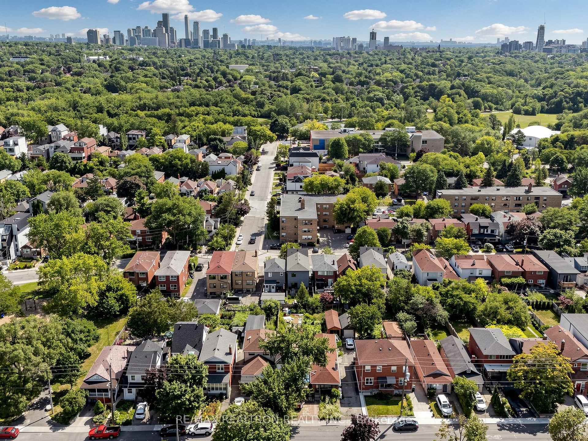 Photo 15 of 529 Winona Drive, Toronto, Oakwood Village — HOMEH