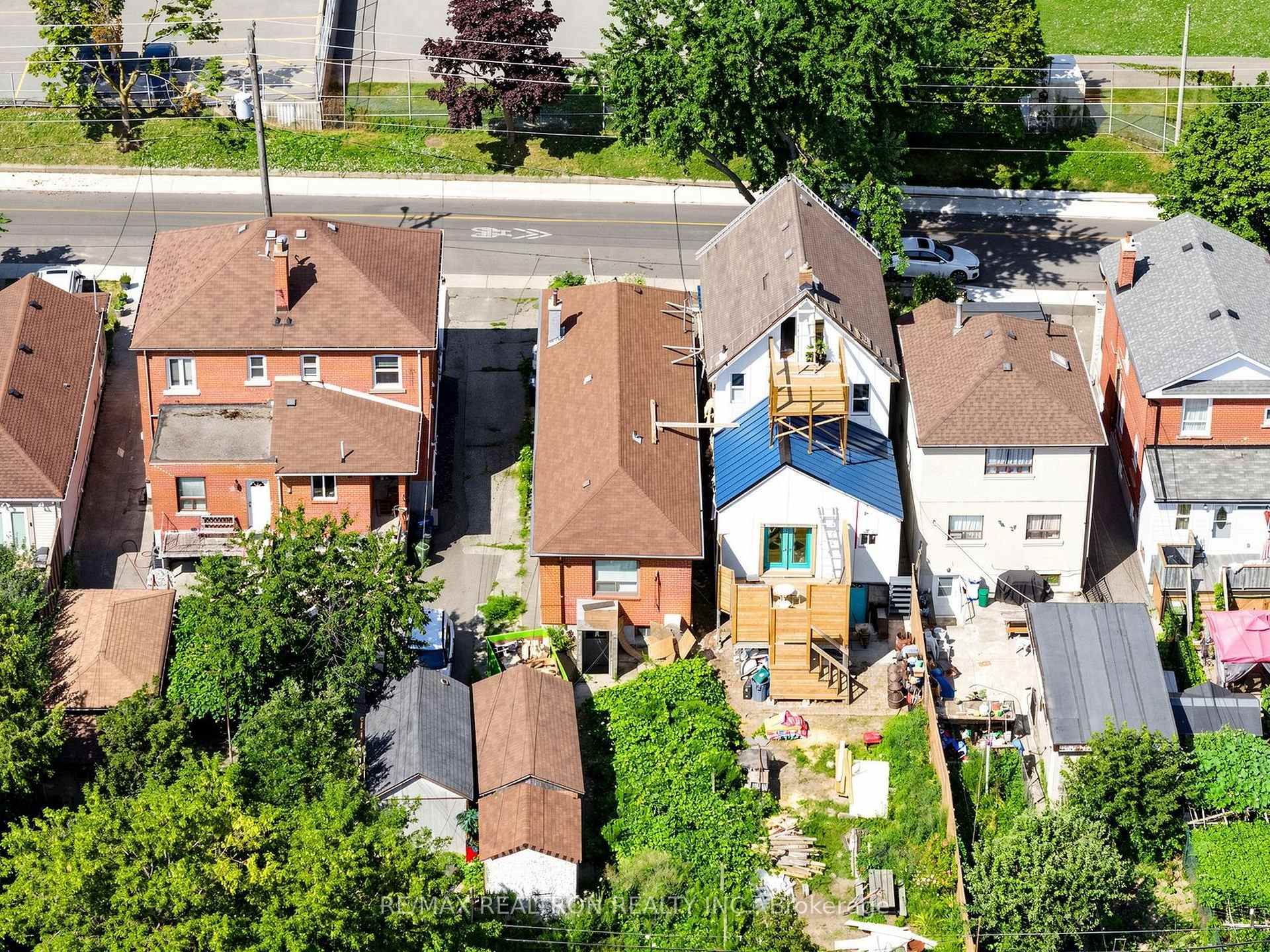 Photo 19 of 529 Winona Drive, Toronto, Oakwood Village — HOMEH