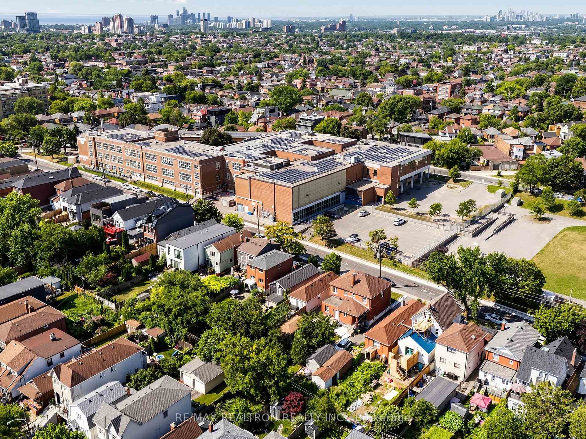 Photo 20 of 529 Winona Drive, Toronto, Oakwood Village — HOMEH