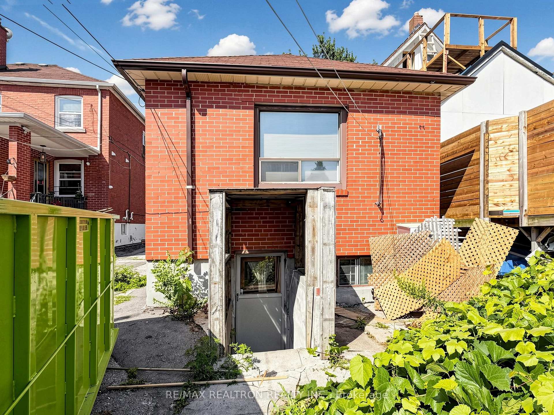 Photo 26 of 529 Winona Drive, Toronto, Oakwood Village — HOMEH