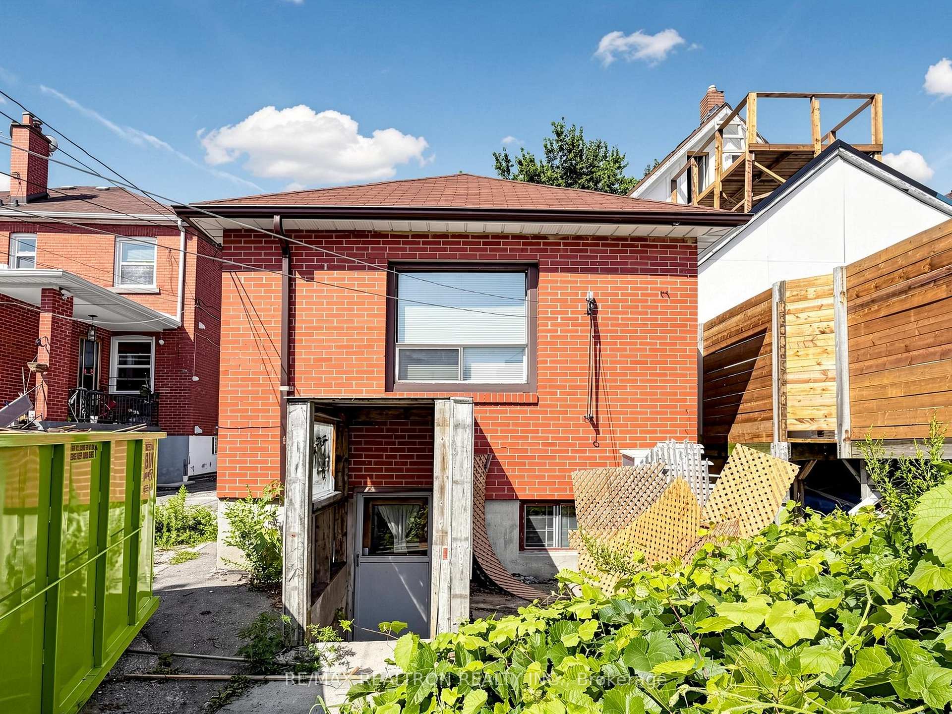 Photo 27 of 529 Winona Drive, Toronto, Oakwood Village — HOMEH