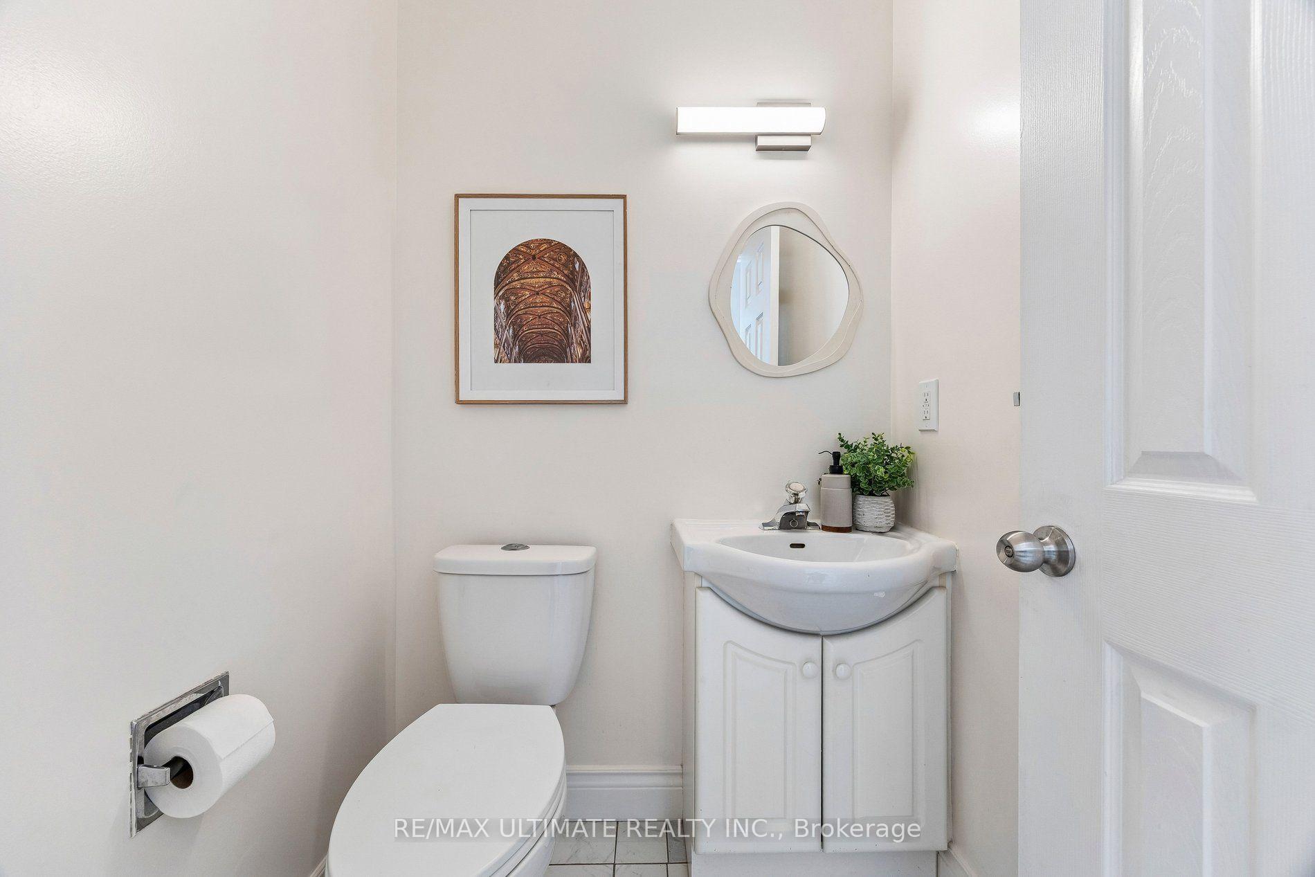 Photo 16 of 7 Pumfrey Crescent, Etobicoke, Mount Olive-Silverstone-Jamestown — HOMEH