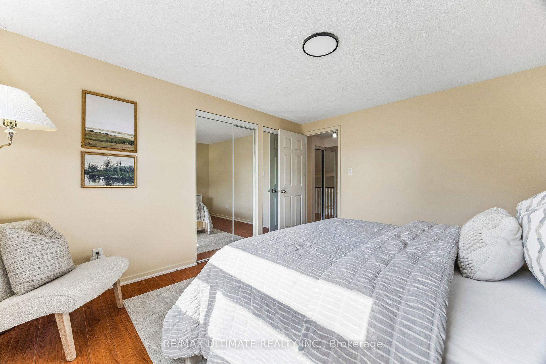 Photo 22 of 7 Pumfrey Crescent, Etobicoke, Mount Olive-Silverstone-Jamestown — HOMEH