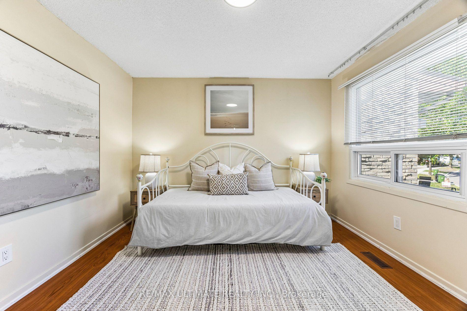 Photo 27 of 7 Pumfrey Crescent, Etobicoke, Mount Olive-Silverstone-Jamestown — HOMEH