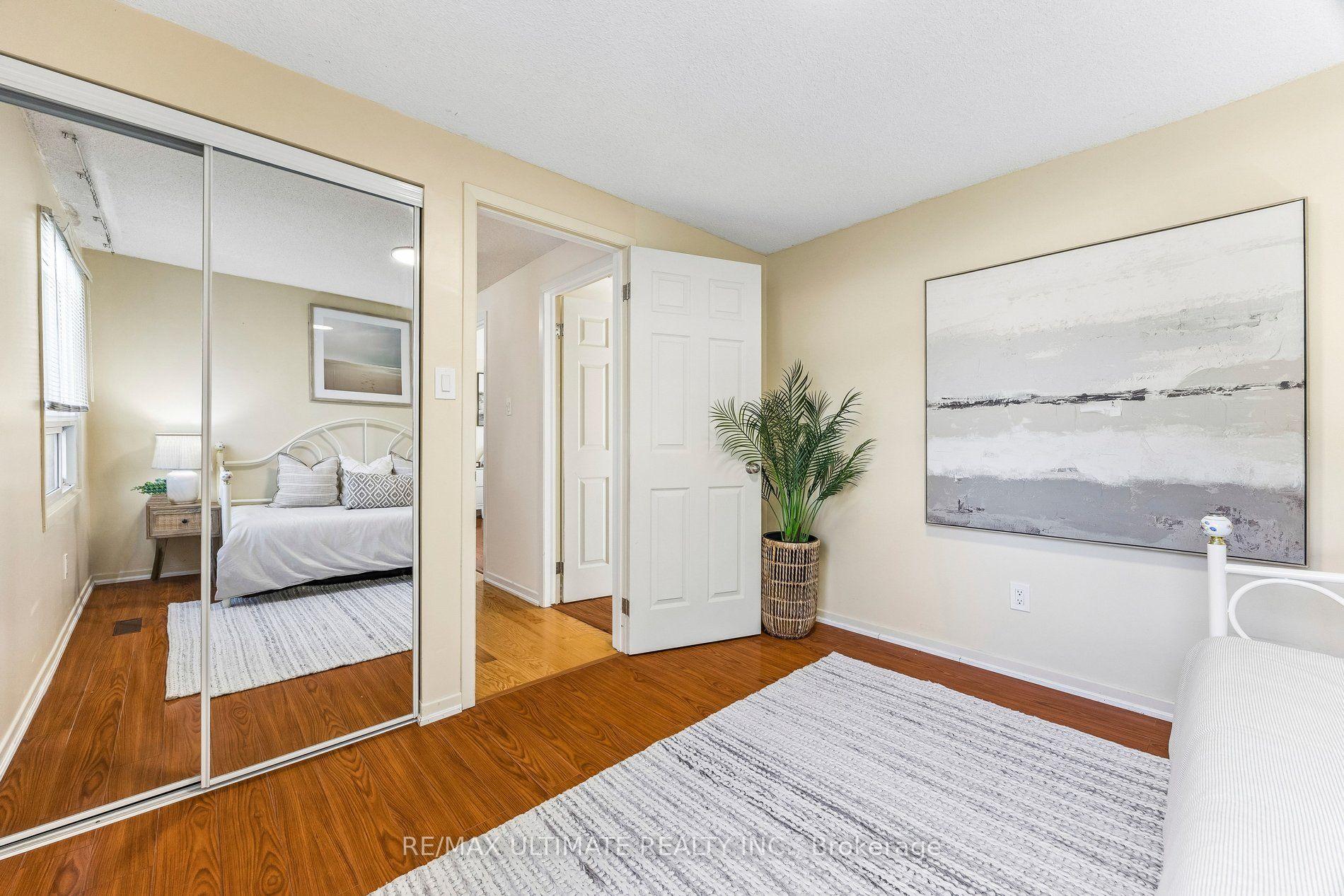 Photo 28 of 7 Pumfrey Crescent, Etobicoke, Mount Olive-Silverstone-Jamestown — HOMEH