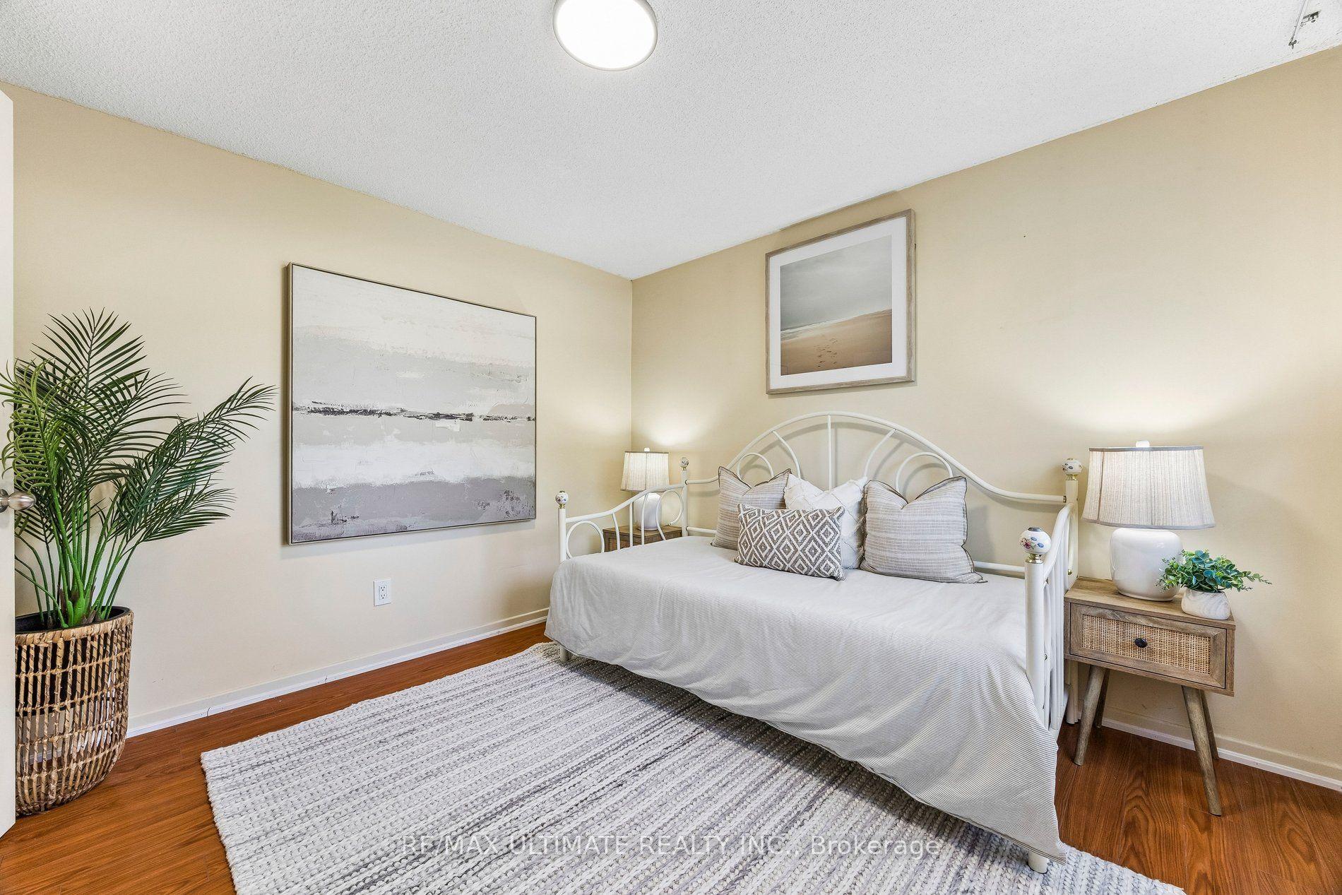 Photo 29 of 7 Pumfrey Crescent, Etobicoke, Mount Olive-Silverstone-Jamestown — HOMEH