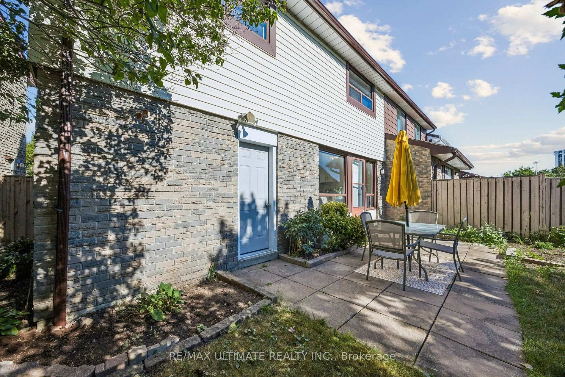 Photo 43 of 7 Pumfrey Crescent, Etobicoke, Mount Olive-Silverstone-Jamestown — HOMEH