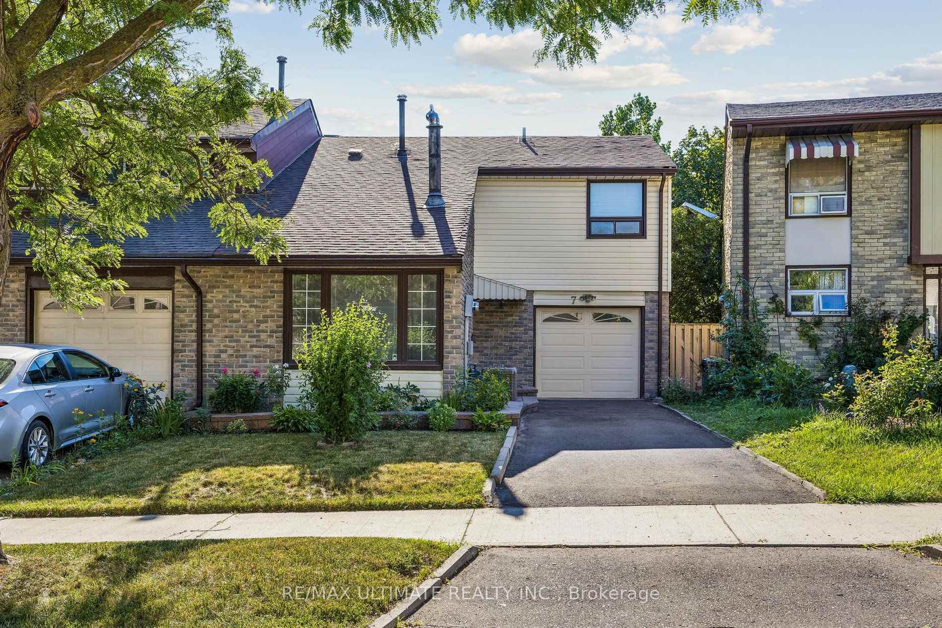 Photo 47 of 7 Pumfrey Crescent, Etobicoke, Mount Olive-Silverstone-Jamestown — HOMEH