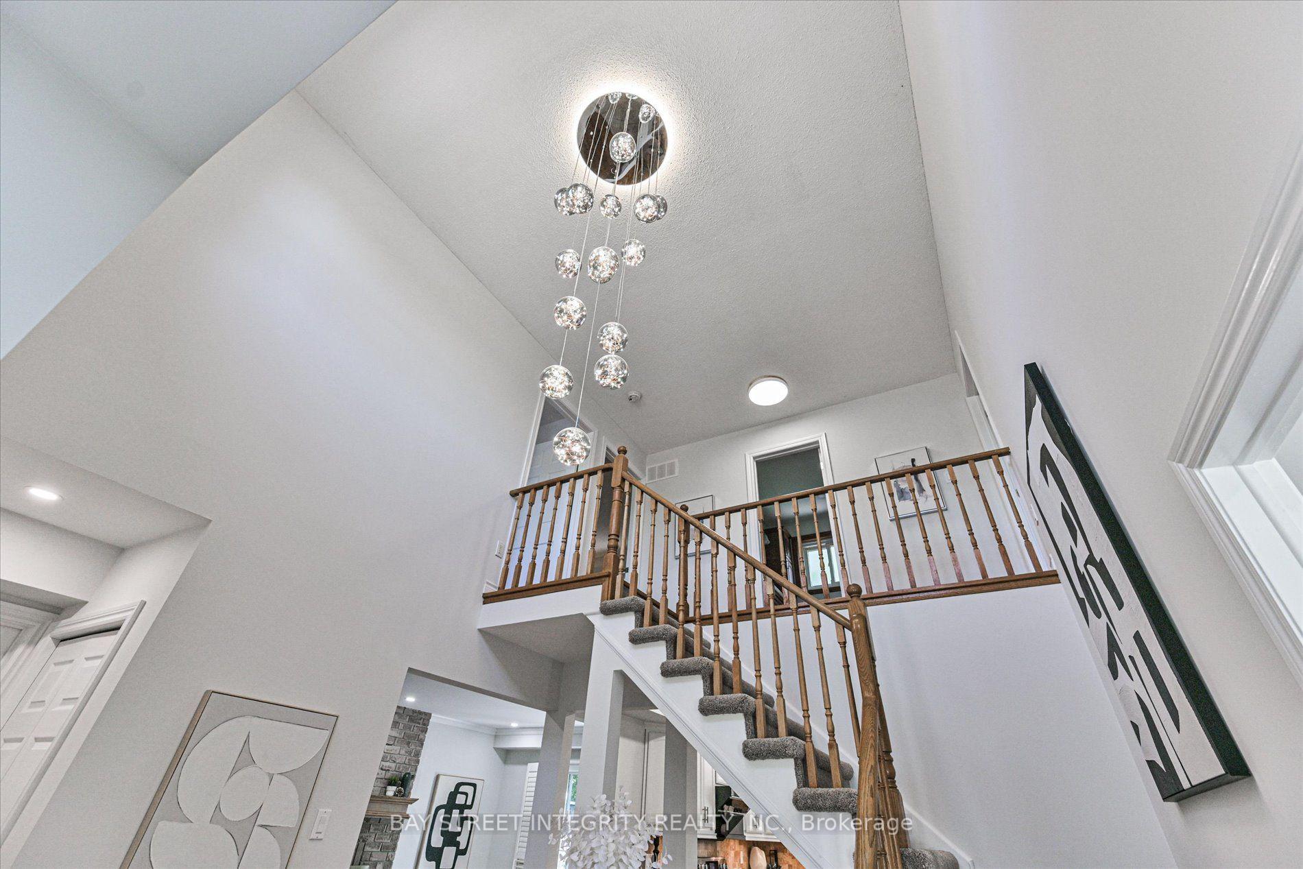 Photo 9 of 2381 Lyford Lane, Burlington, Brant Hills — HOMEH