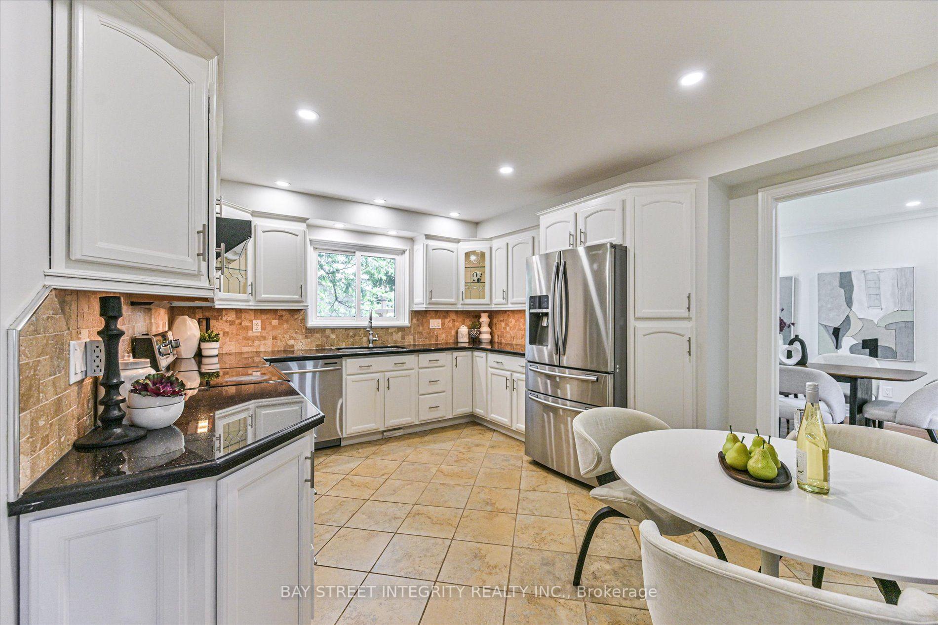 Photo 17 of 2381 Lyford Lane, Burlington, Brant Hills — HOMEH