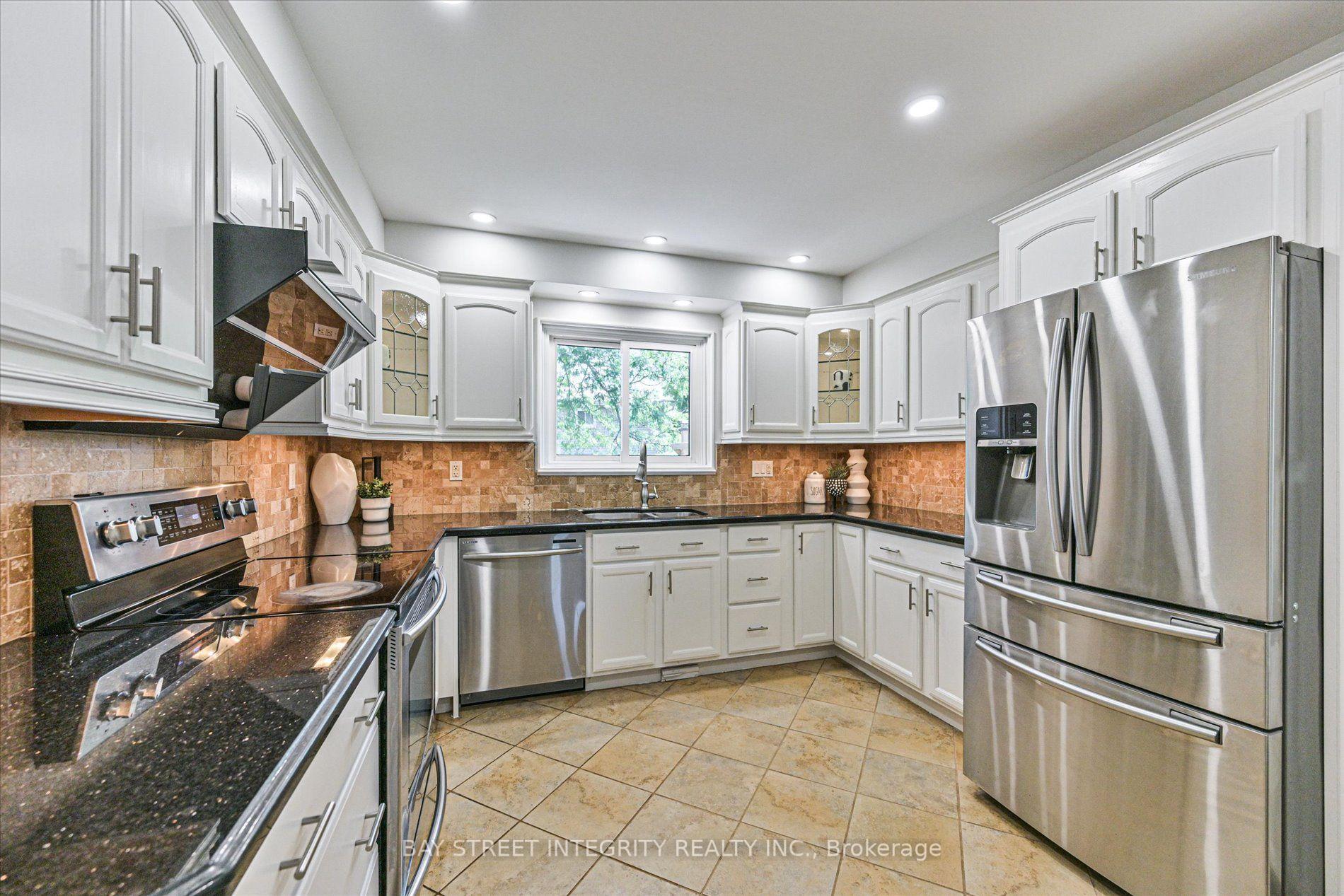 Photo 19 of 2381 Lyford Lane, Burlington, Brant Hills — HOMEH