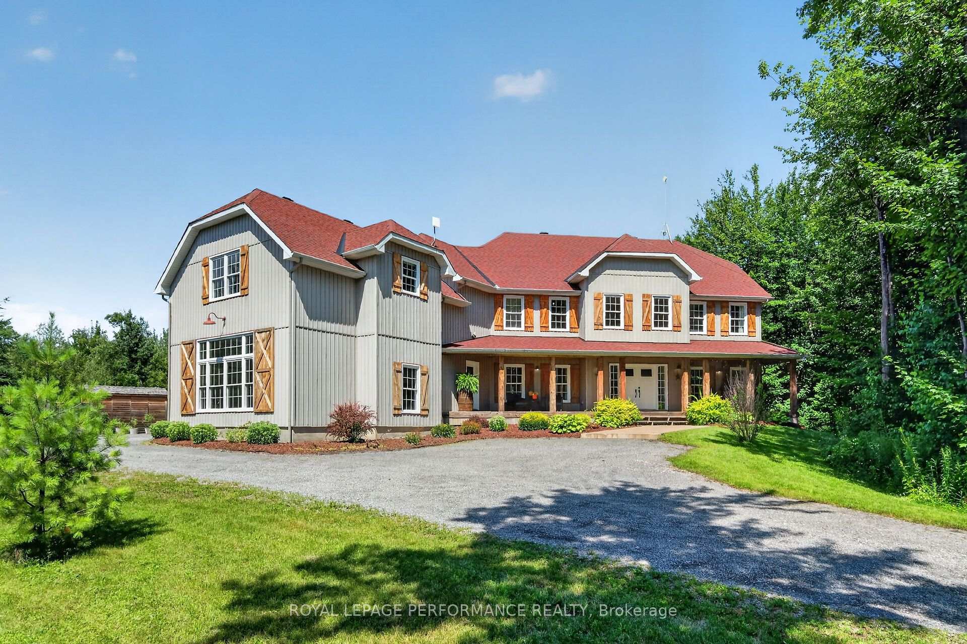 Photo of 1749 Albert Leroux Road
