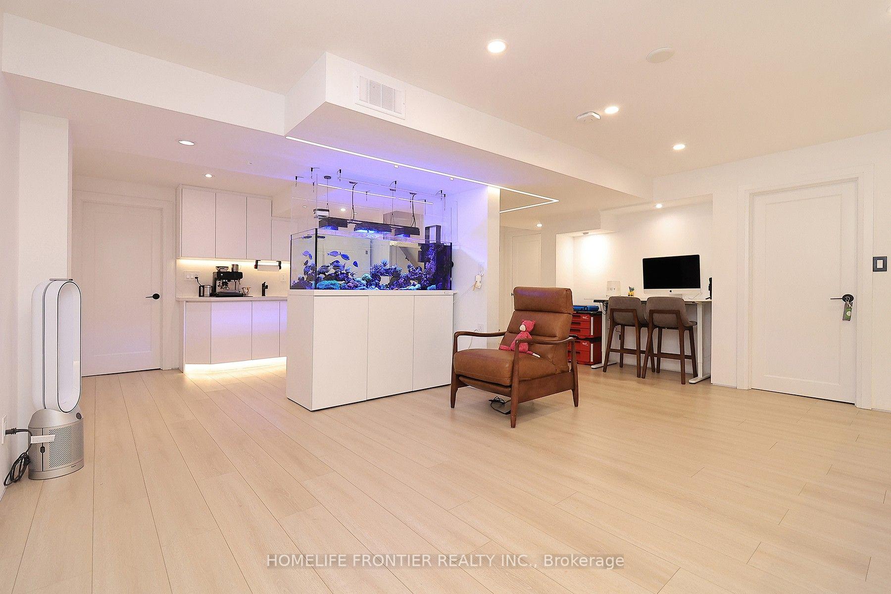 Photo 16 of 56 Twin Hills Crescent, Vaughan, Vellore Village — HOMEH