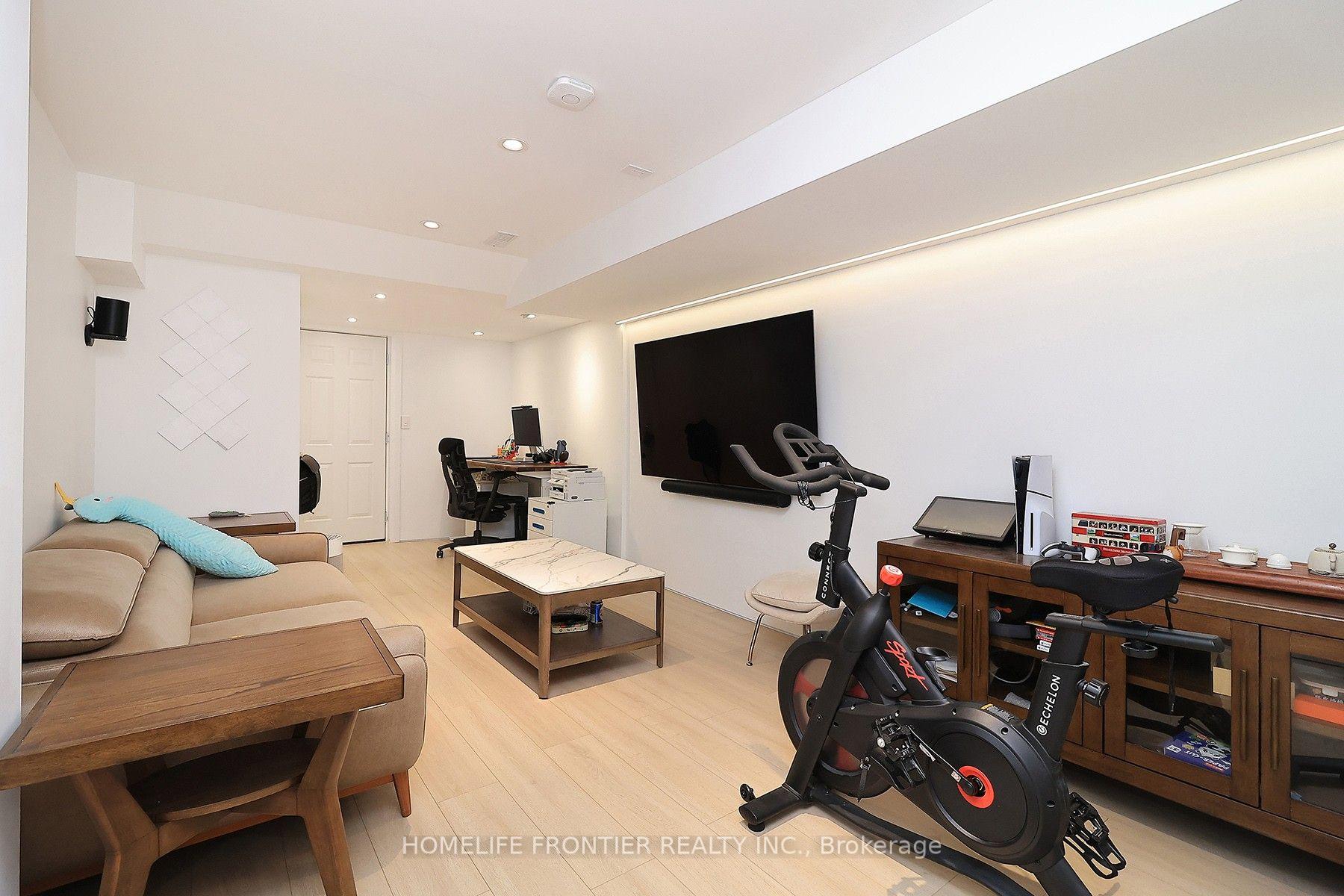 Photo 18 of 56 Twin Hills Crescent, Vaughan, Vellore Village — HOMEH