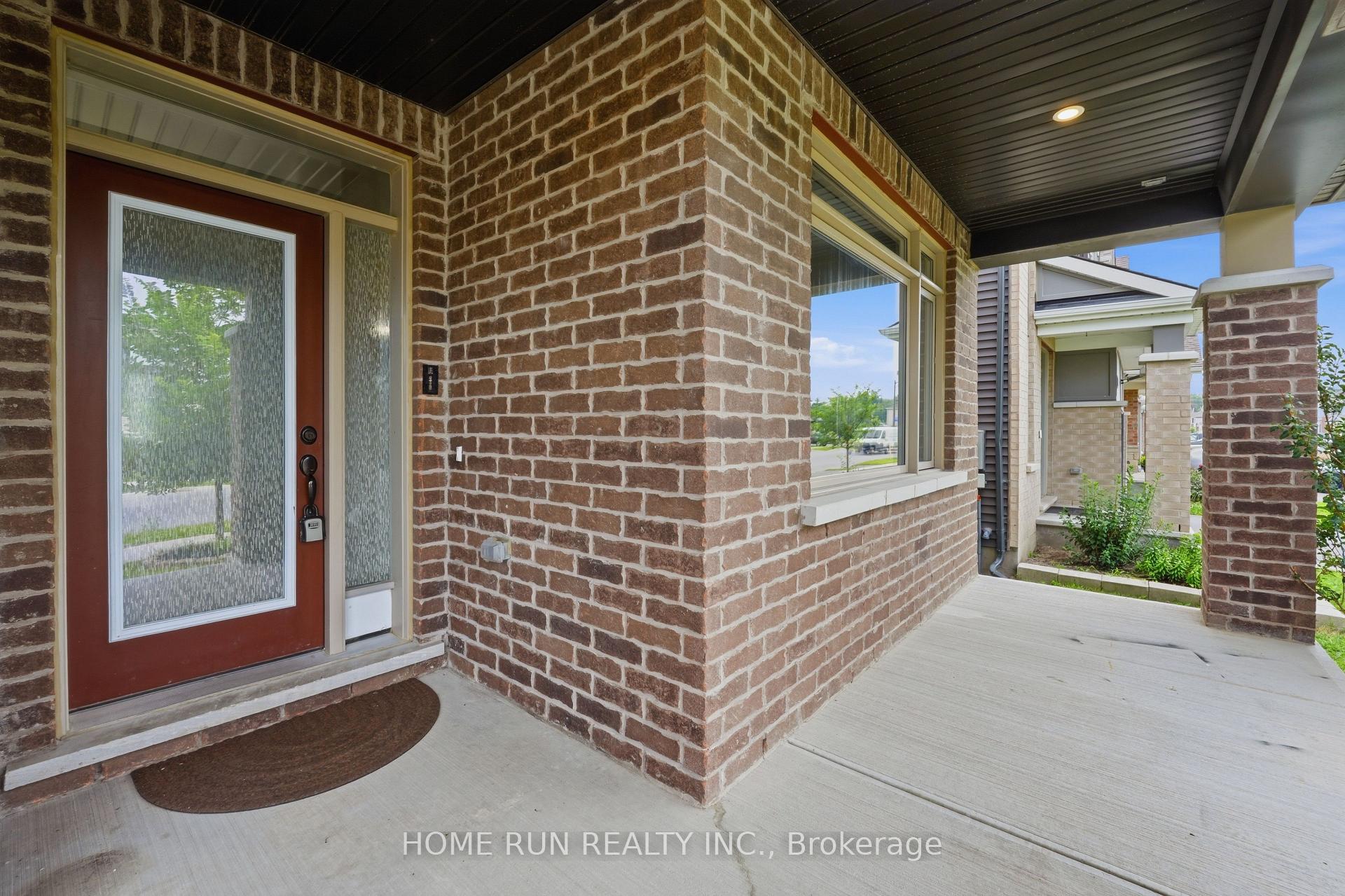Photo 5 of 1089 Apolune Street, Ottawa, Barrhaven - Half Moon Bay — HOMEH