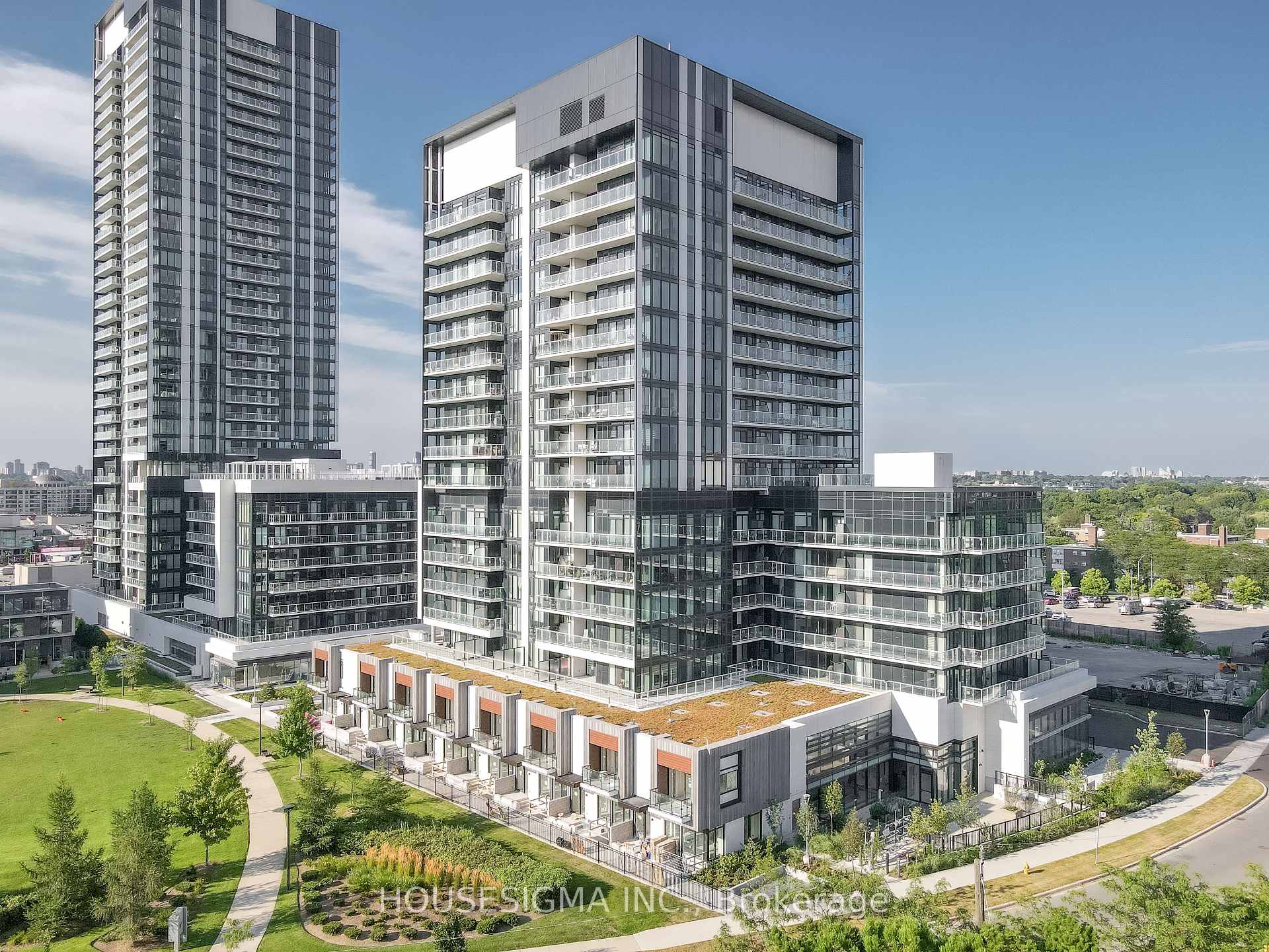 Front of Unit 1315, 20 O'neill Road