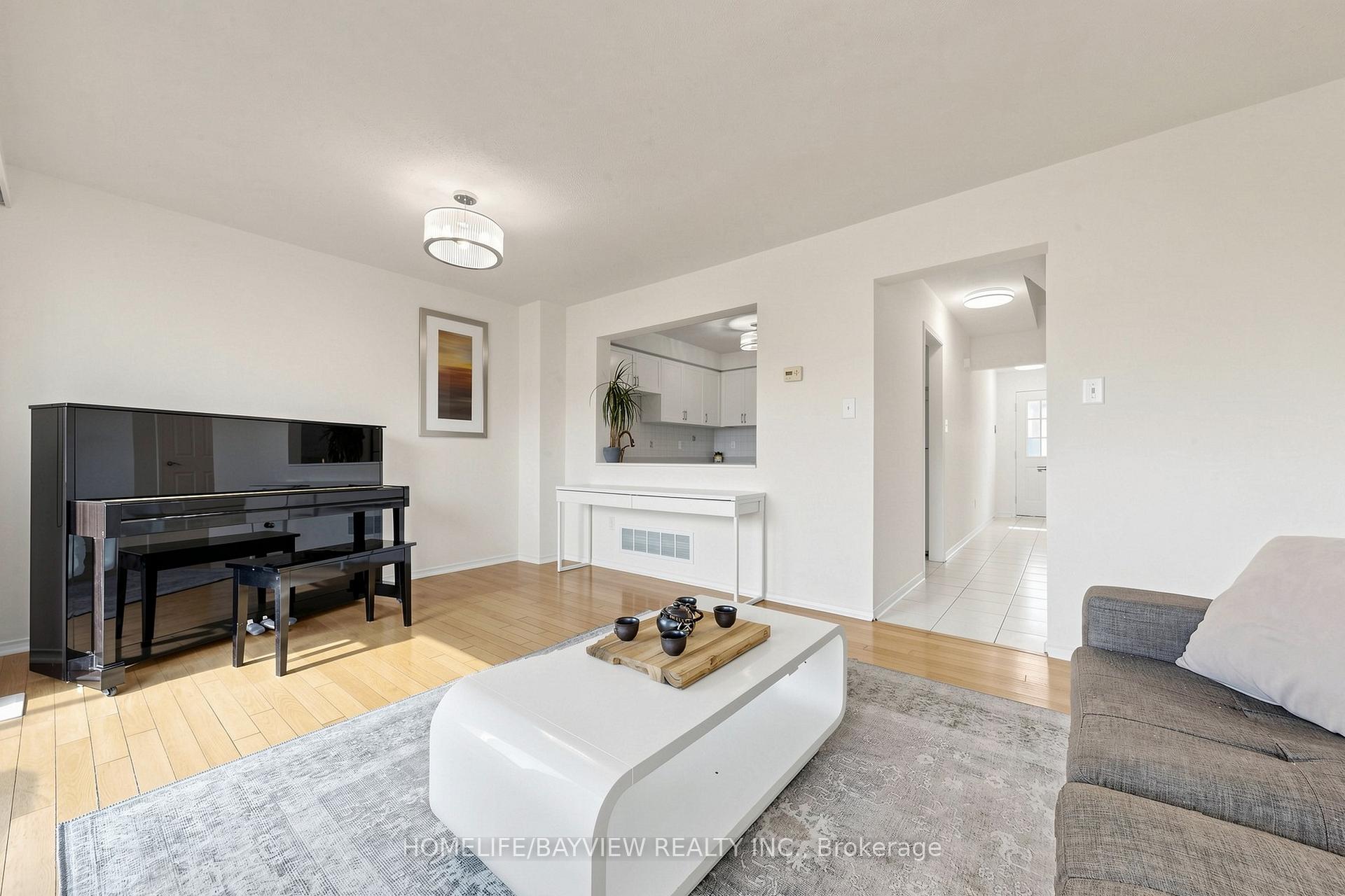 Photo 8 of 133 Laird Drive, Markham, Middlefield — HOMEH
