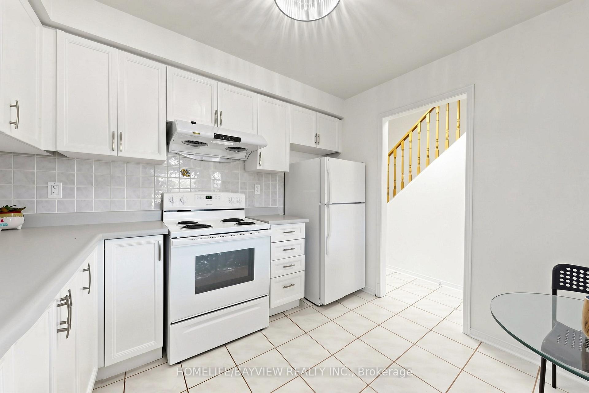 Photo 9 of 133 Laird Drive, Markham, Middlefield — HOMEH