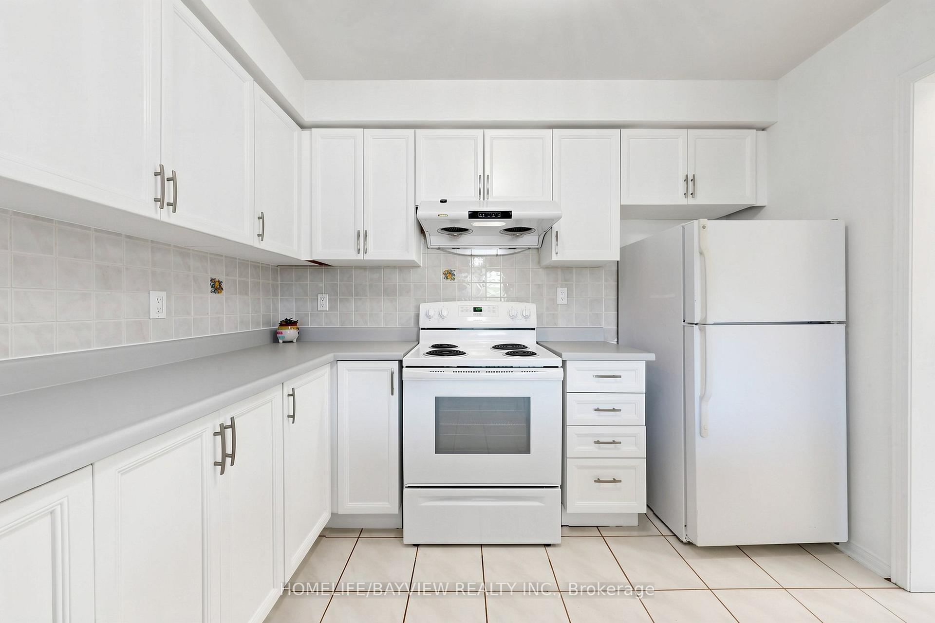 Photo 10 of 133 Laird Drive, Markham, Middlefield — HOMEH