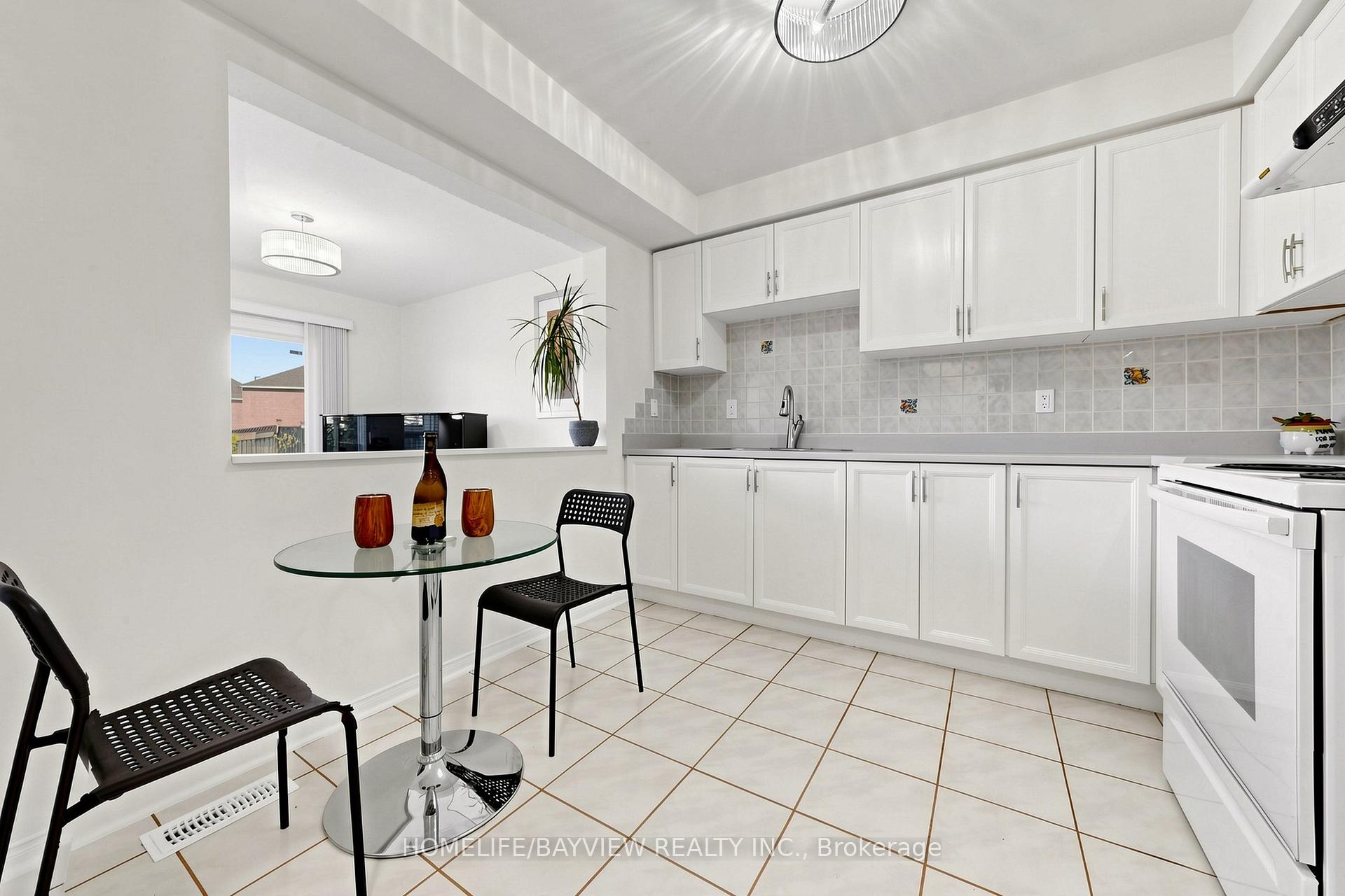 Photo 11 of 133 Laird Drive, Markham, Middlefield — HOMEH