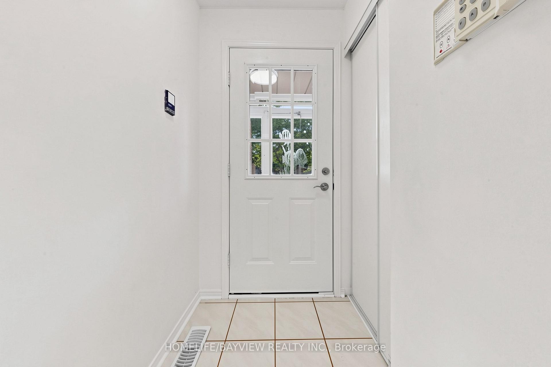 Photo 14 of 133 Laird Drive, Markham, Middlefield — HOMEH