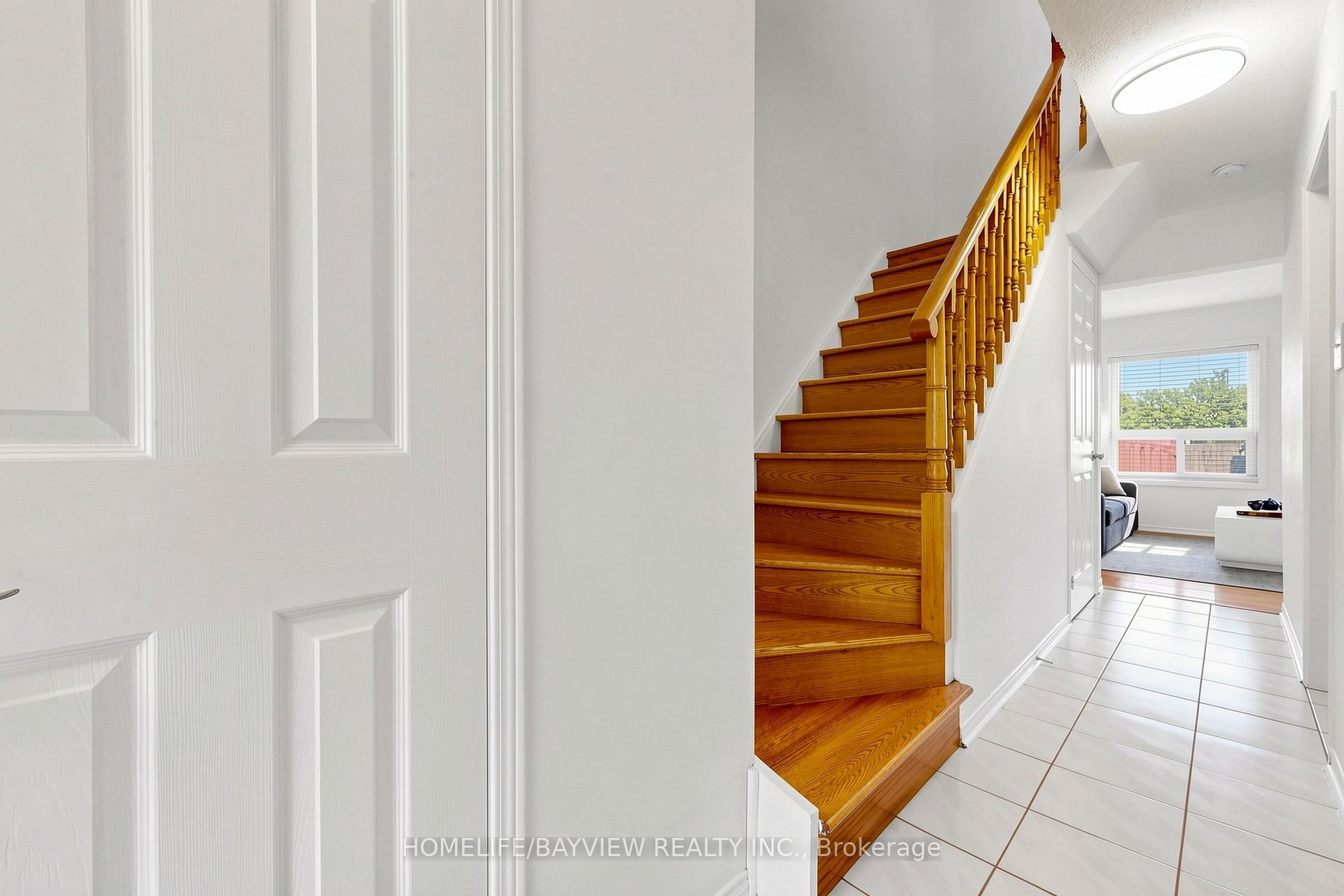 Photo 15 of 133 Laird Drive, Markham, Middlefield — HOMEH