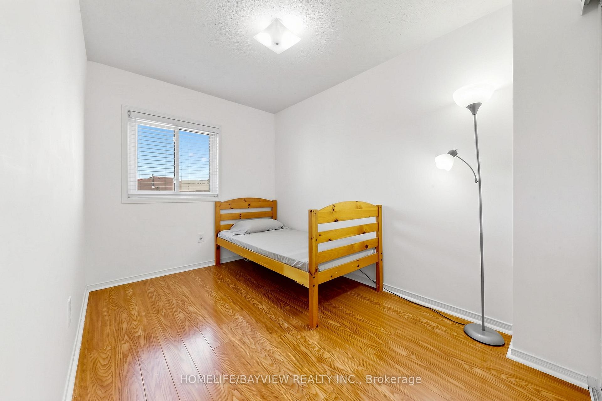 Photo 20 of 133 Laird Drive, Markham, Middlefield — HOMEH
