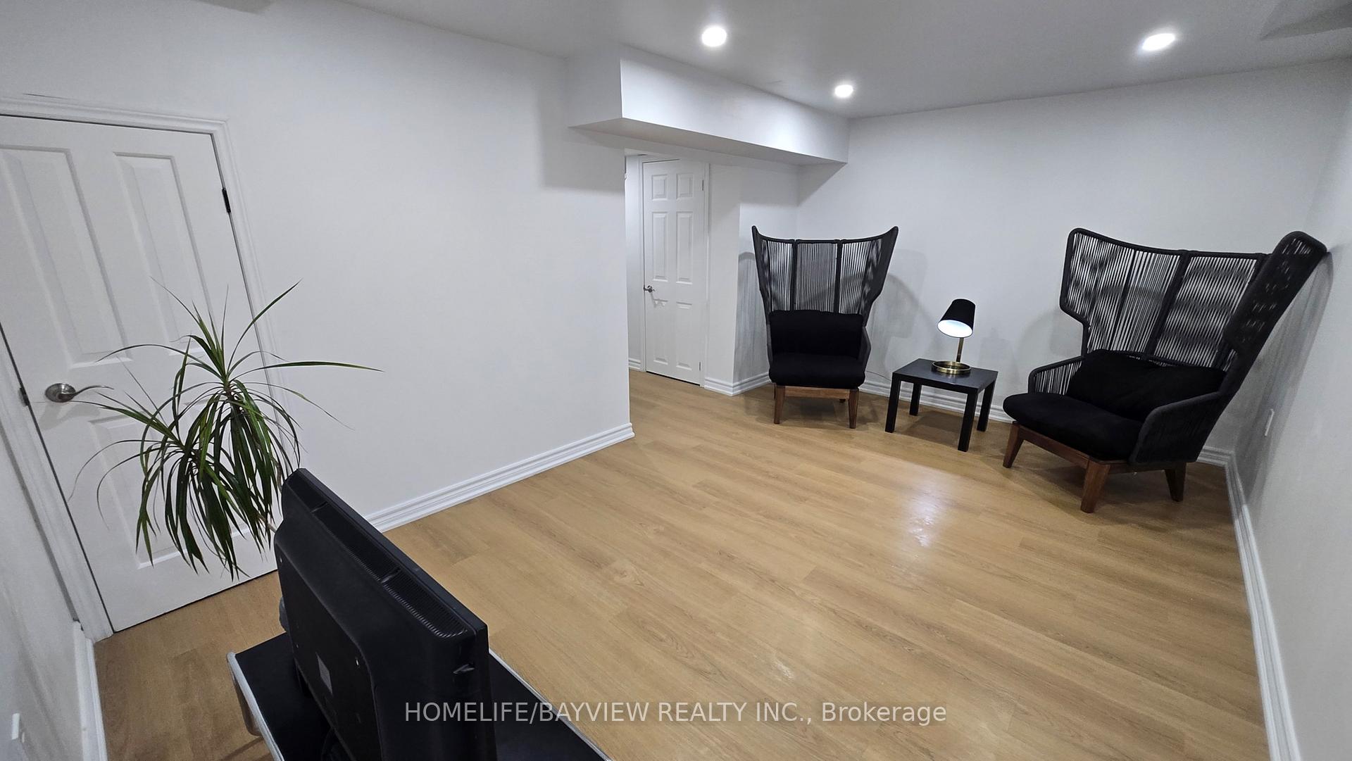 Photo 22 of 133 Laird Drive, Markham, Middlefield — HOMEH