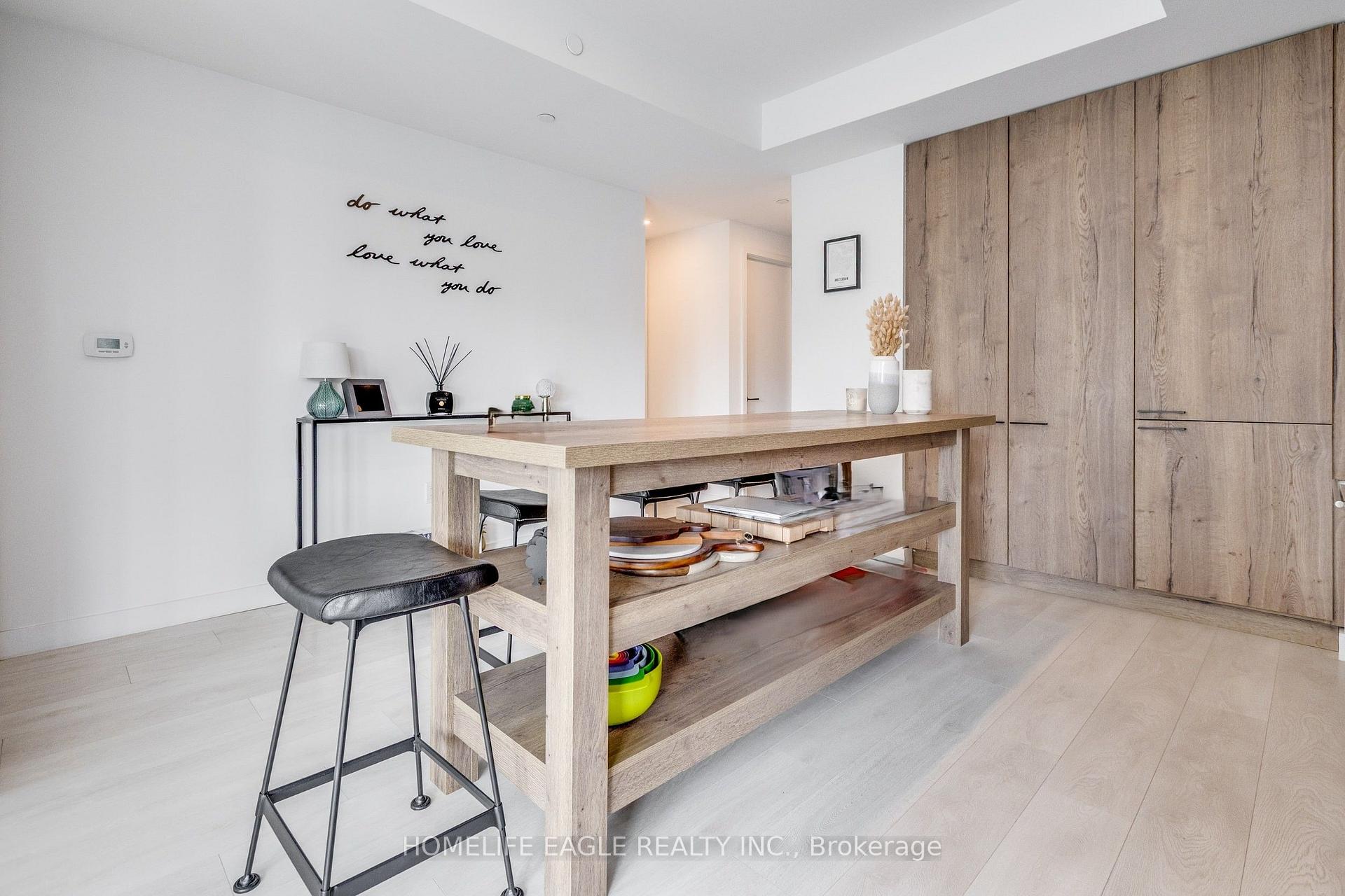 Photo 10 of Unit 827, 505 Richmond Street, Toronto, Waterfront Communities — HOMEH