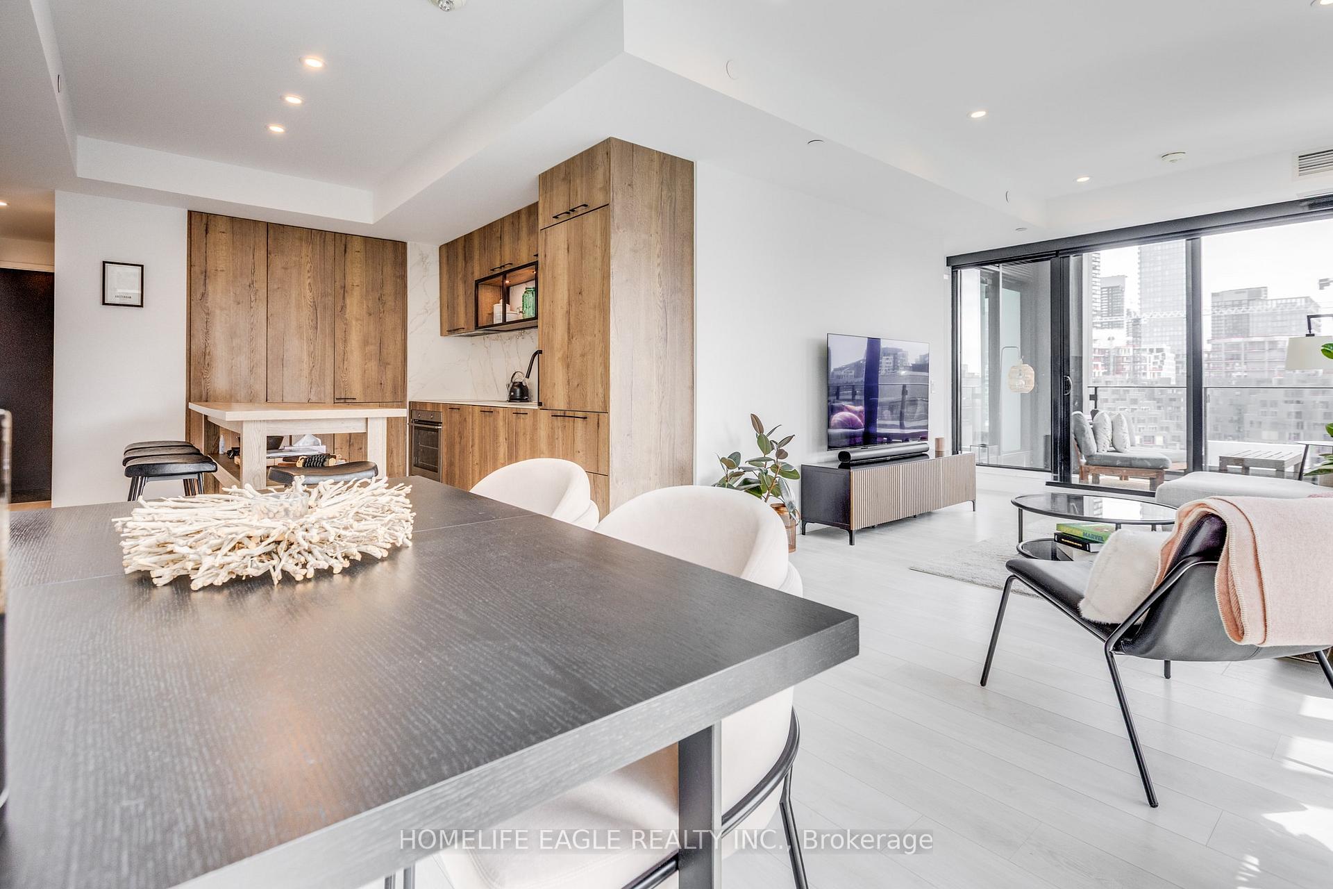 Photo 16 of Unit 827, 505 Richmond Street, Toronto, Waterfront Communities — HOMEH