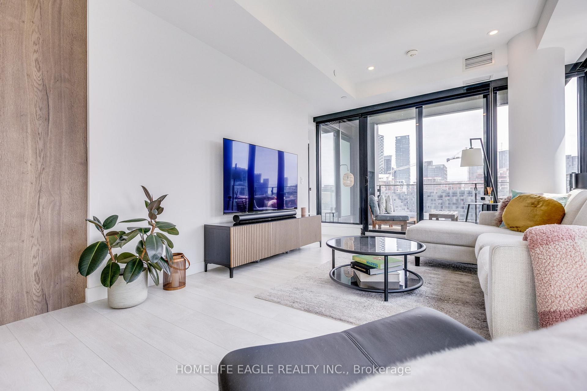 Photo 17 of Unit 827, 505 Richmond Street, Toronto, Waterfront Communities — HOMEH