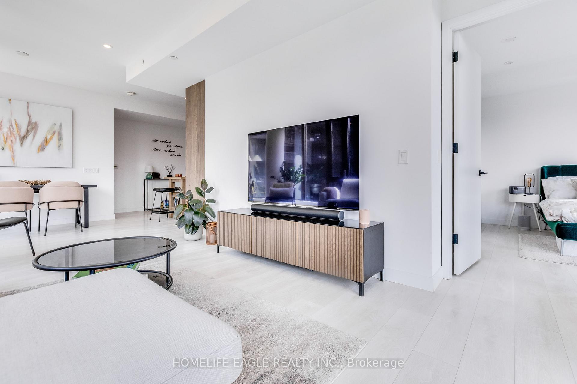 Photo 21 of Unit 827, 505 Richmond Street, Toronto, Waterfront Communities — HOMEH