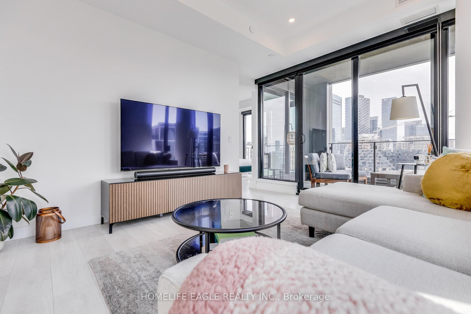 Photo 22 of Unit 827, 505 Richmond Street, Toronto, Waterfront Communities — HOMEH