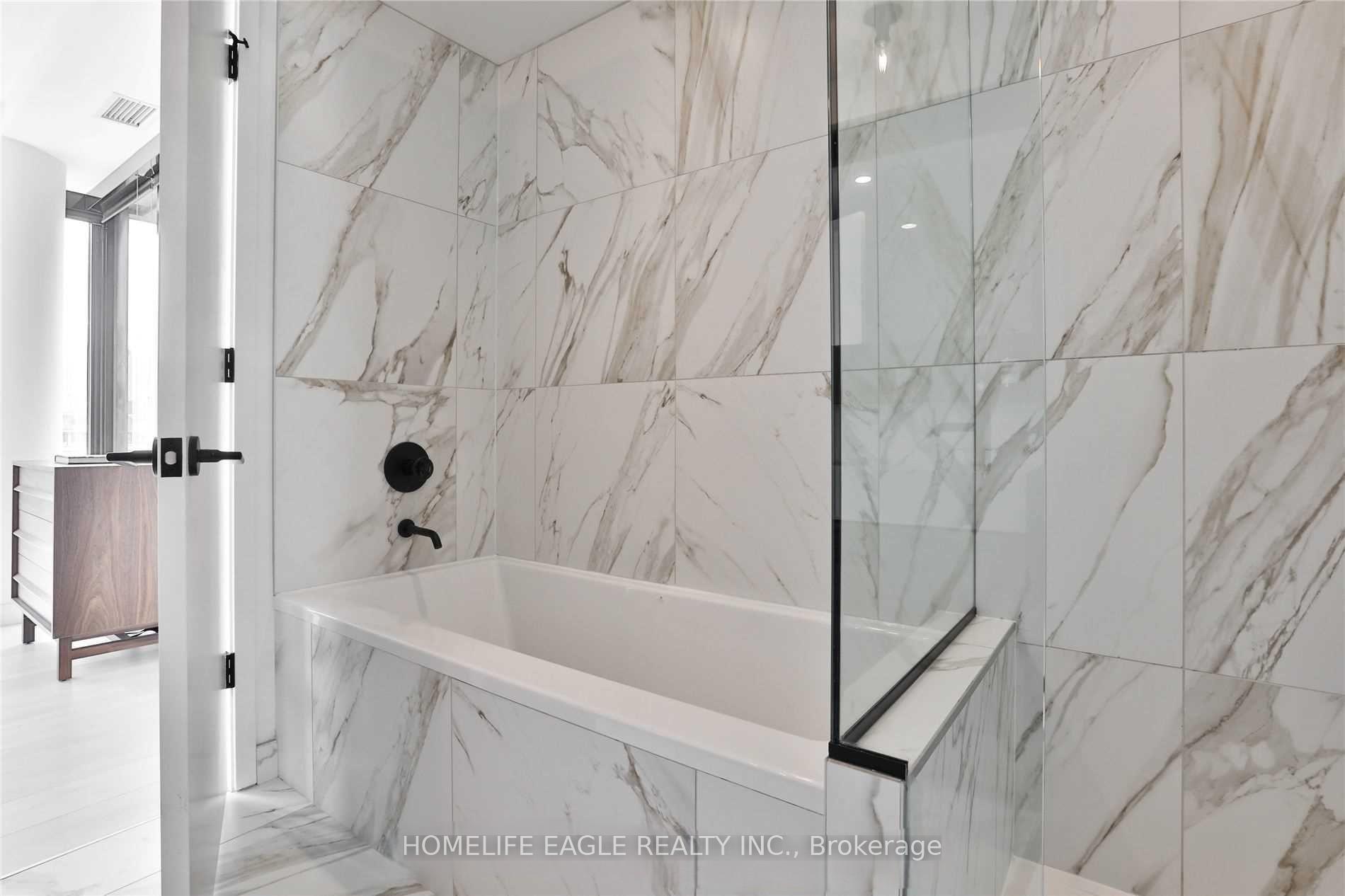 Photo 29 of Unit 827, 505 Richmond Street, Toronto, Waterfront Communities — HOMEH