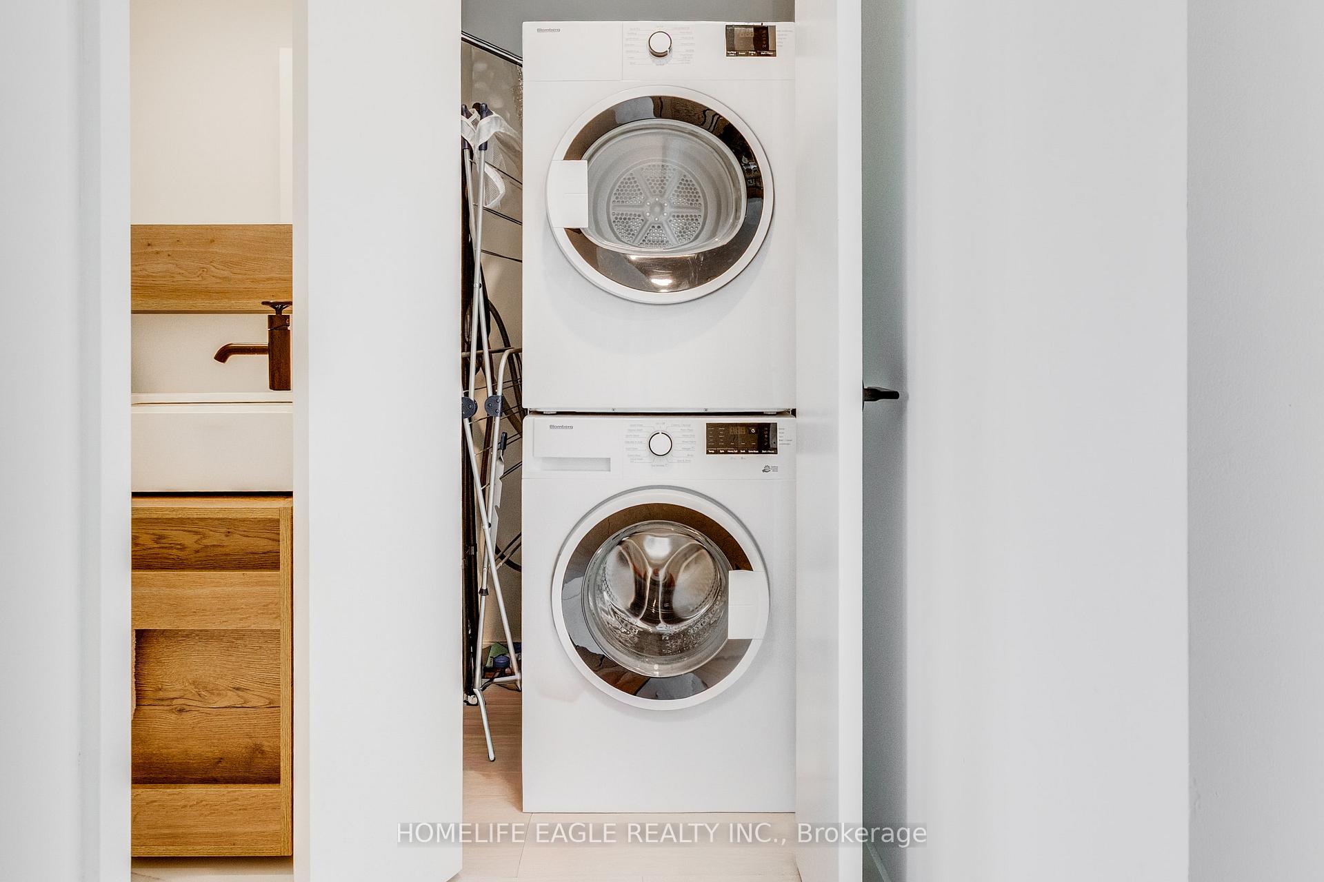 Photo 34 of Unit 827, 505 Richmond Street, Toronto, Waterfront Communities — HOMEH
