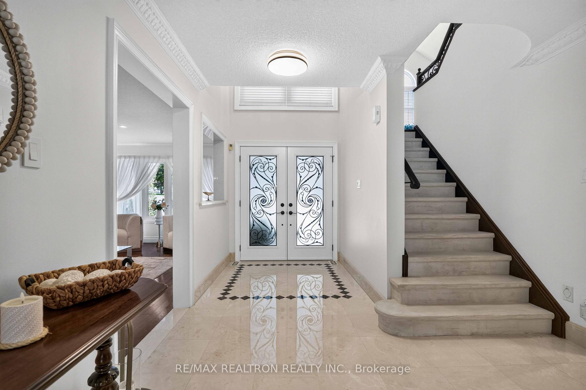 Photo 5 of 763 Hollander Road, Newmarket, Gorham-College Manor — HOMEH