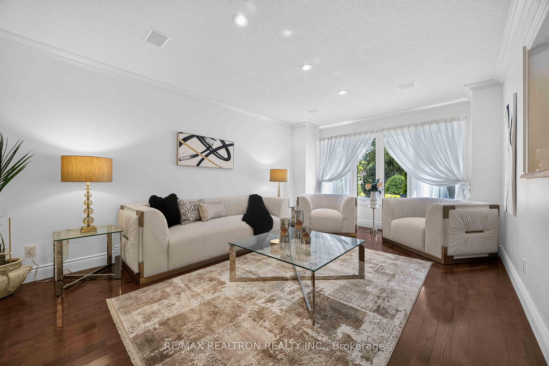 Photo 8 of 763 Hollander Road, Newmarket, Gorham-College Manor — HOMEH