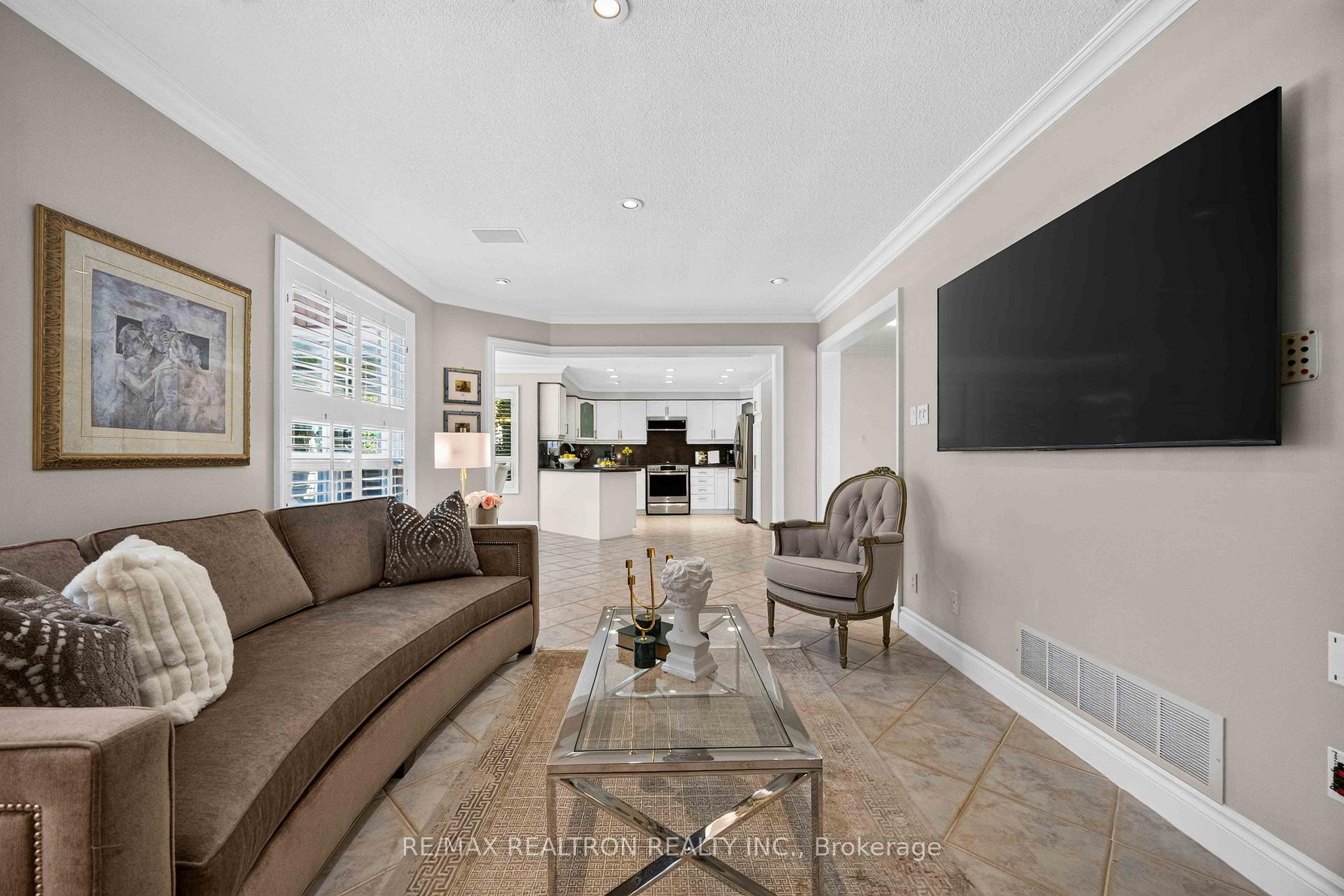 Photo 13 of 763 Hollander Road, Newmarket, Gorham-College Manor — HOMEH