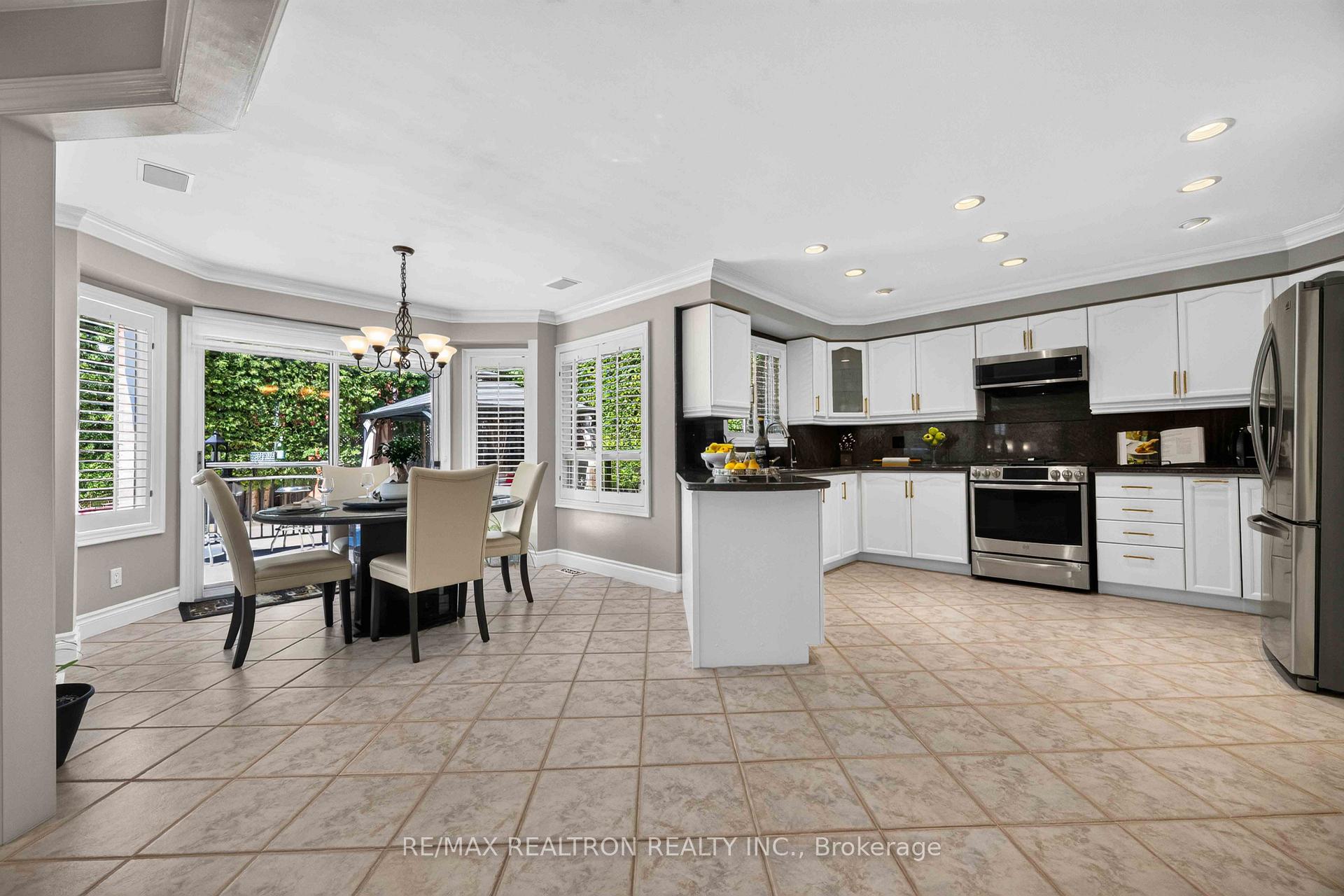 Photo 14 of 763 Hollander Road, Newmarket, Gorham-College Manor — HOMEH
