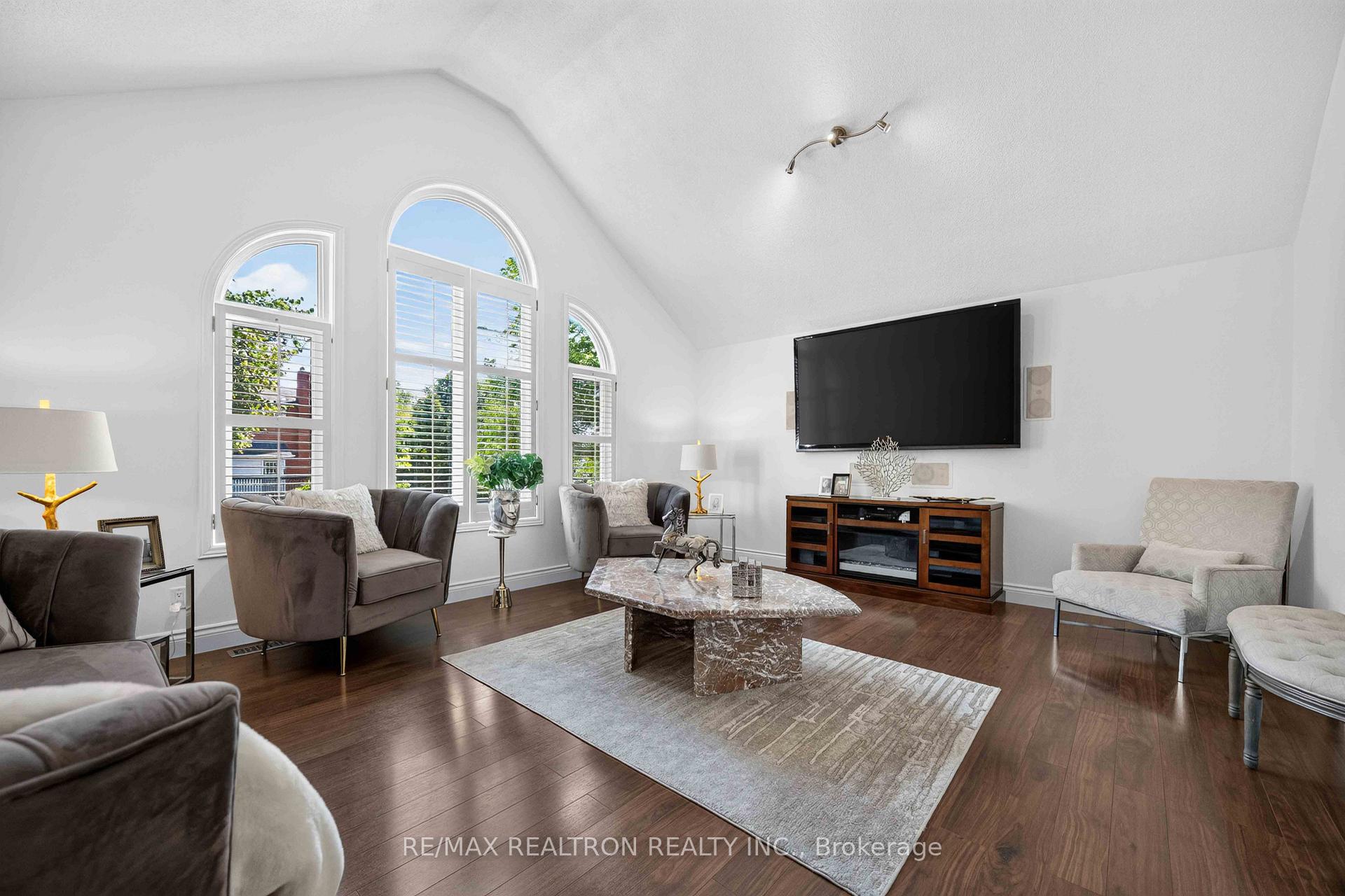 Photo 21 of 763 Hollander Road, Newmarket, Gorham-College Manor — HOMEH