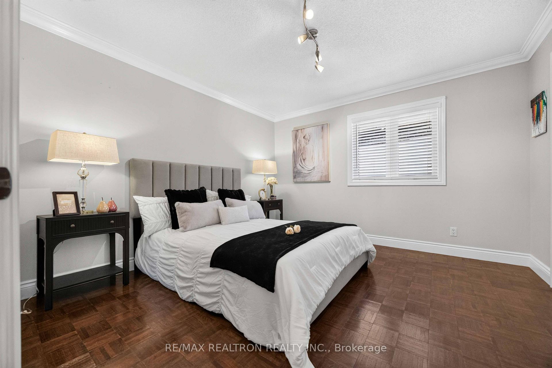 Photo 32 of 763 Hollander Road, Newmarket, Gorham-College Manor — HOMEH