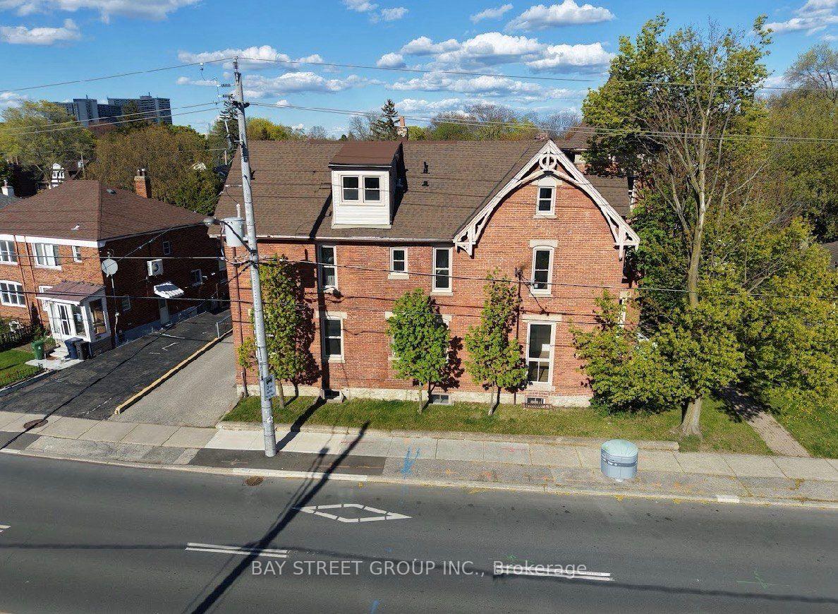 Photo 1 of Unit 9, 1311 Pape Avenue, Toronto, East York — HOMEH